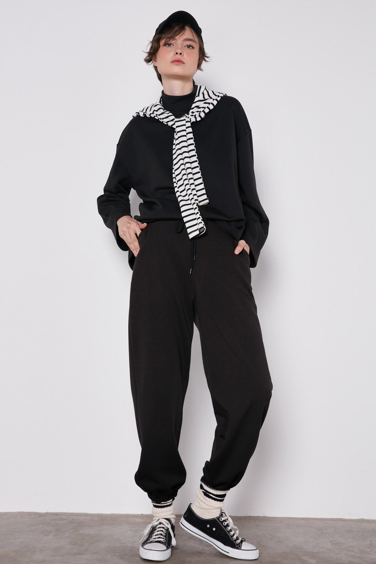 TRACKSUIT WITH ELASTANE WAIST