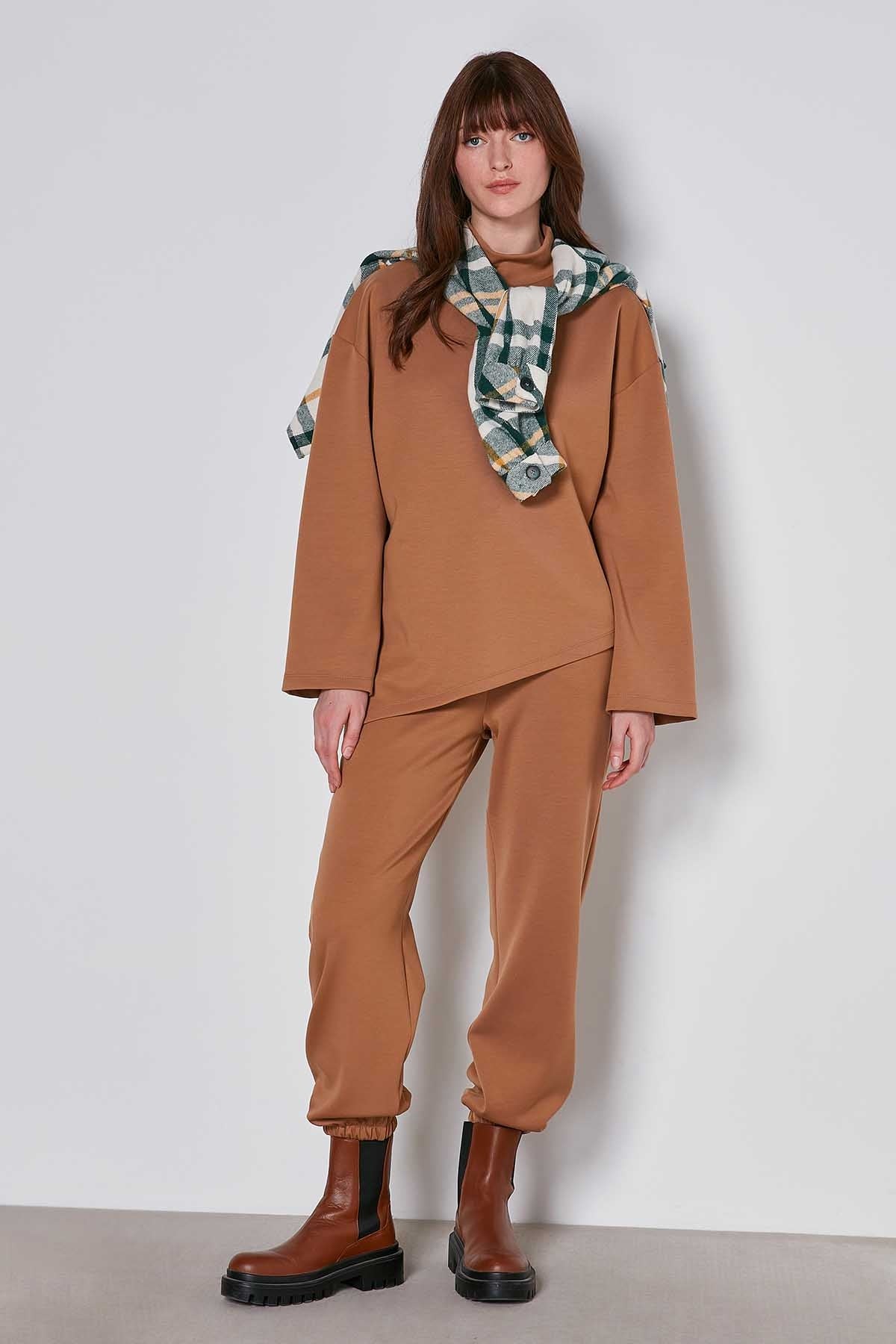 TRACKSUIT WITH ELASTANE WAIST