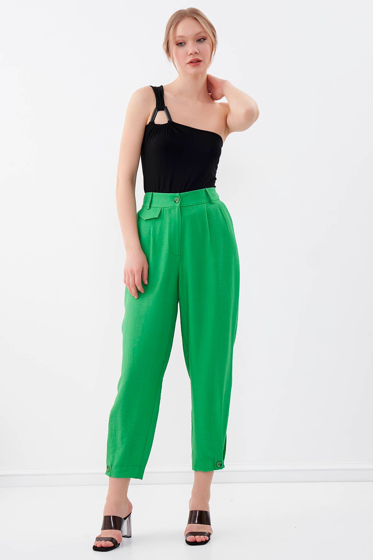 HIGH-WAIST TROUSERS