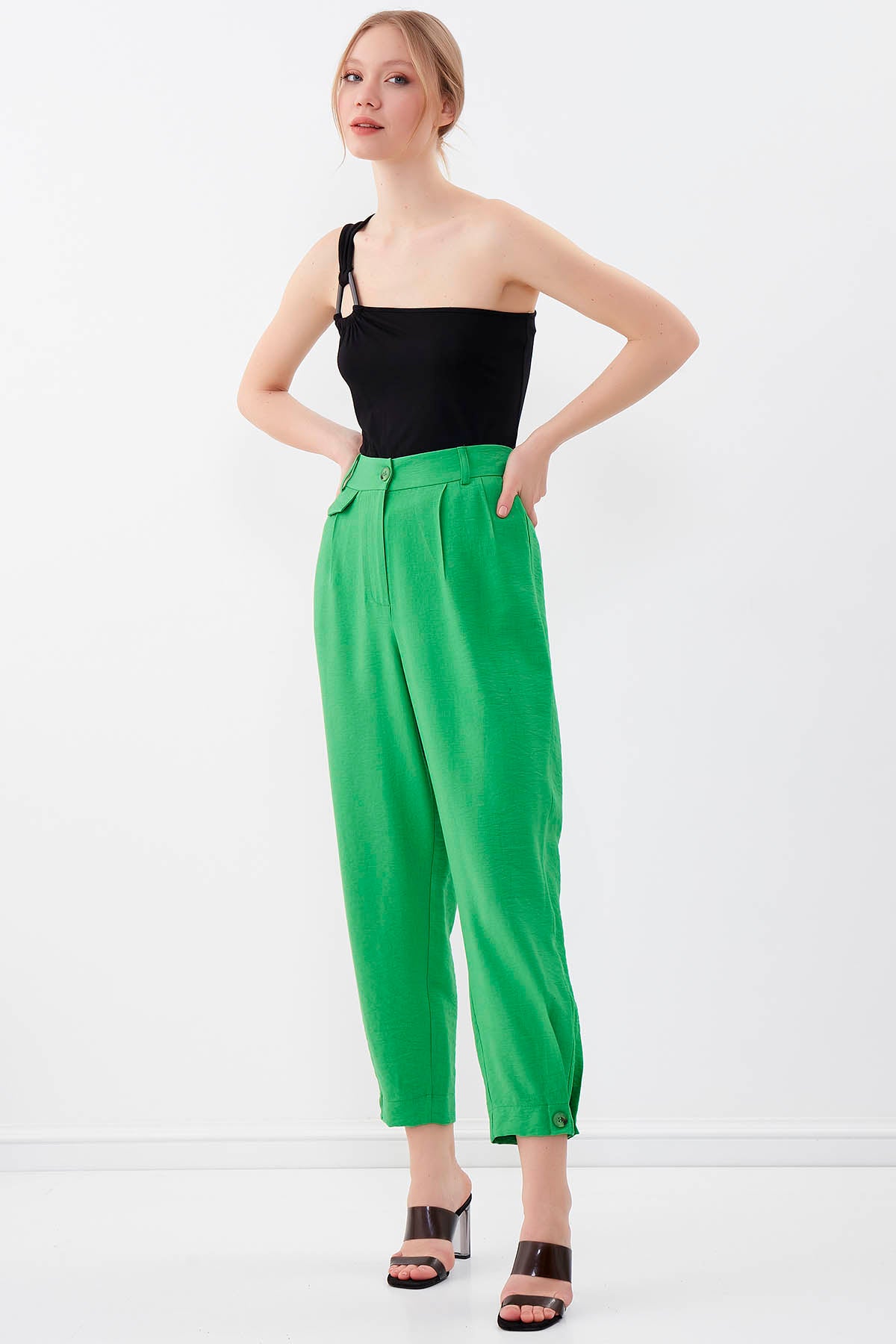 HIGH-WAIST TROUSERS