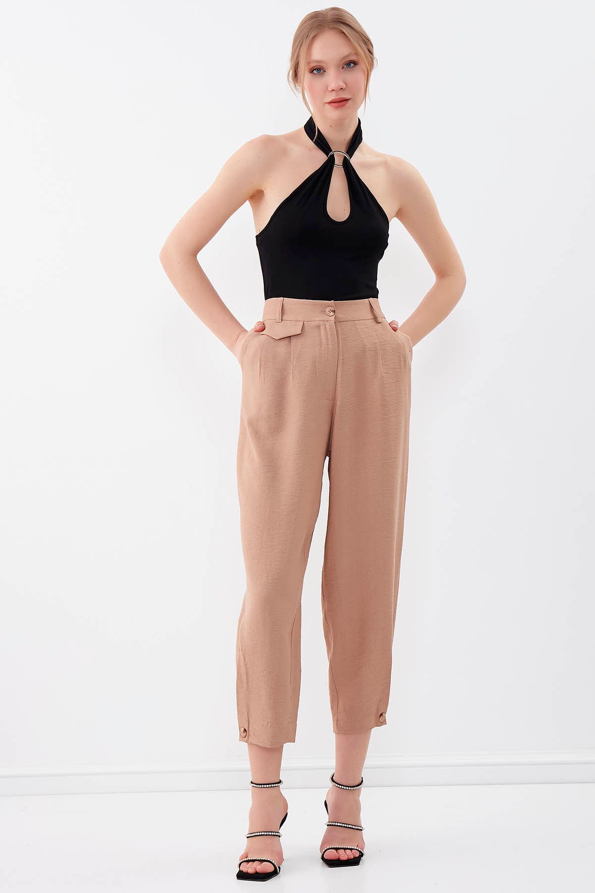 HIGH-WAIST TROUSERS