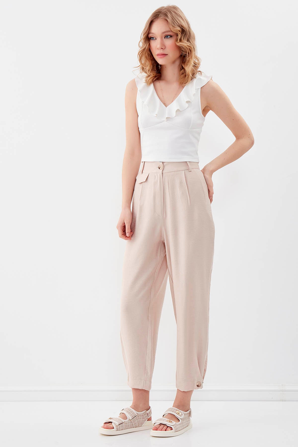 HIGH-WAIST TROUSERS