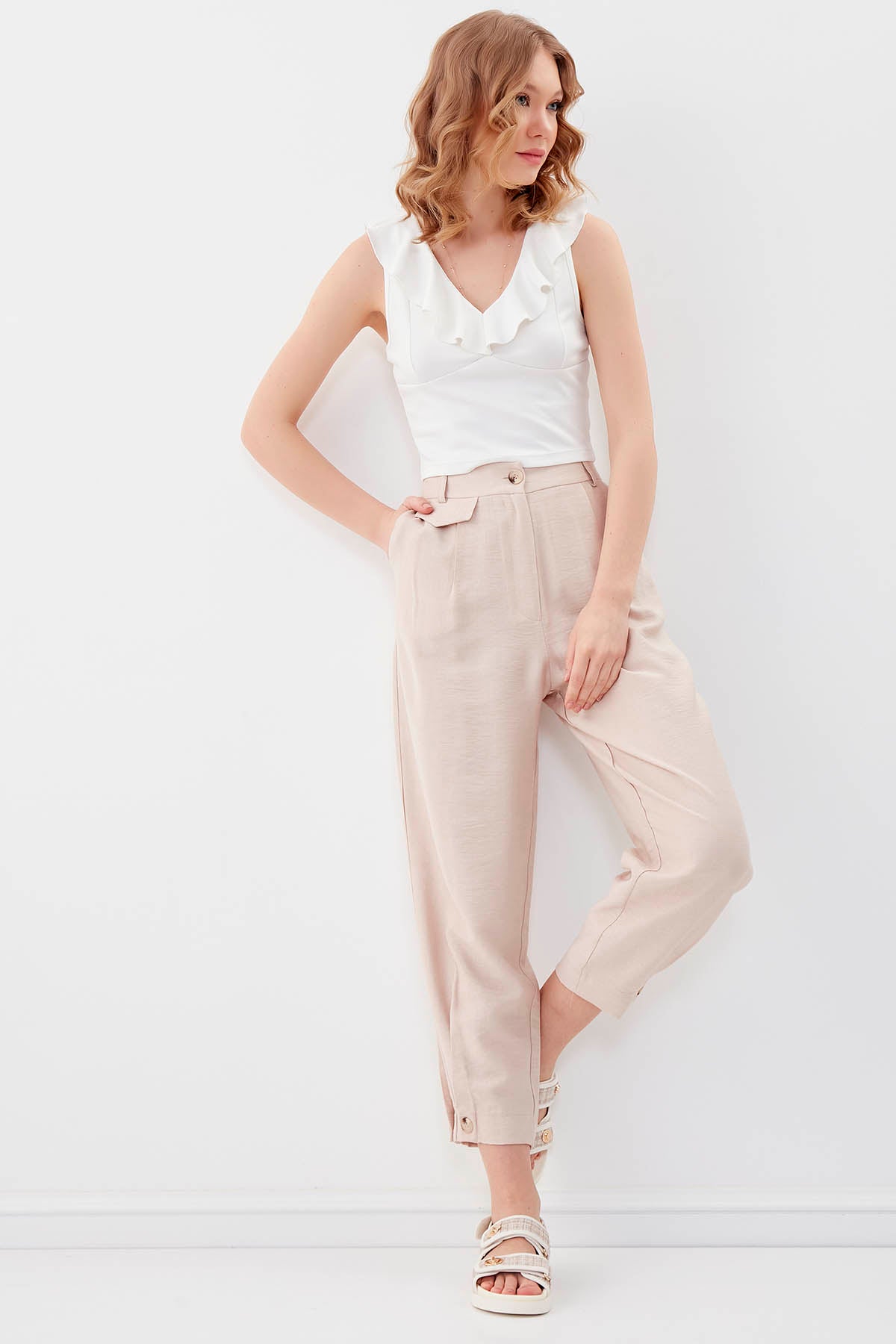 HIGH-WAIST TROUSERS