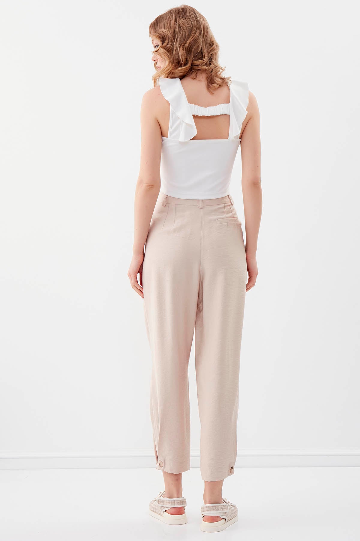 HIGH-WAIST TROUSERS