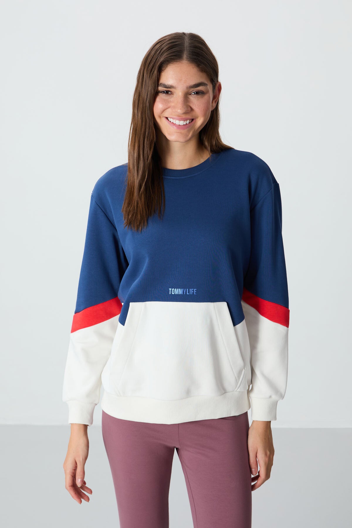 Parliament Compact Cotton Thick Smooth Textured O-Collar Oversize Fit Women's Sweatshirt - 97289