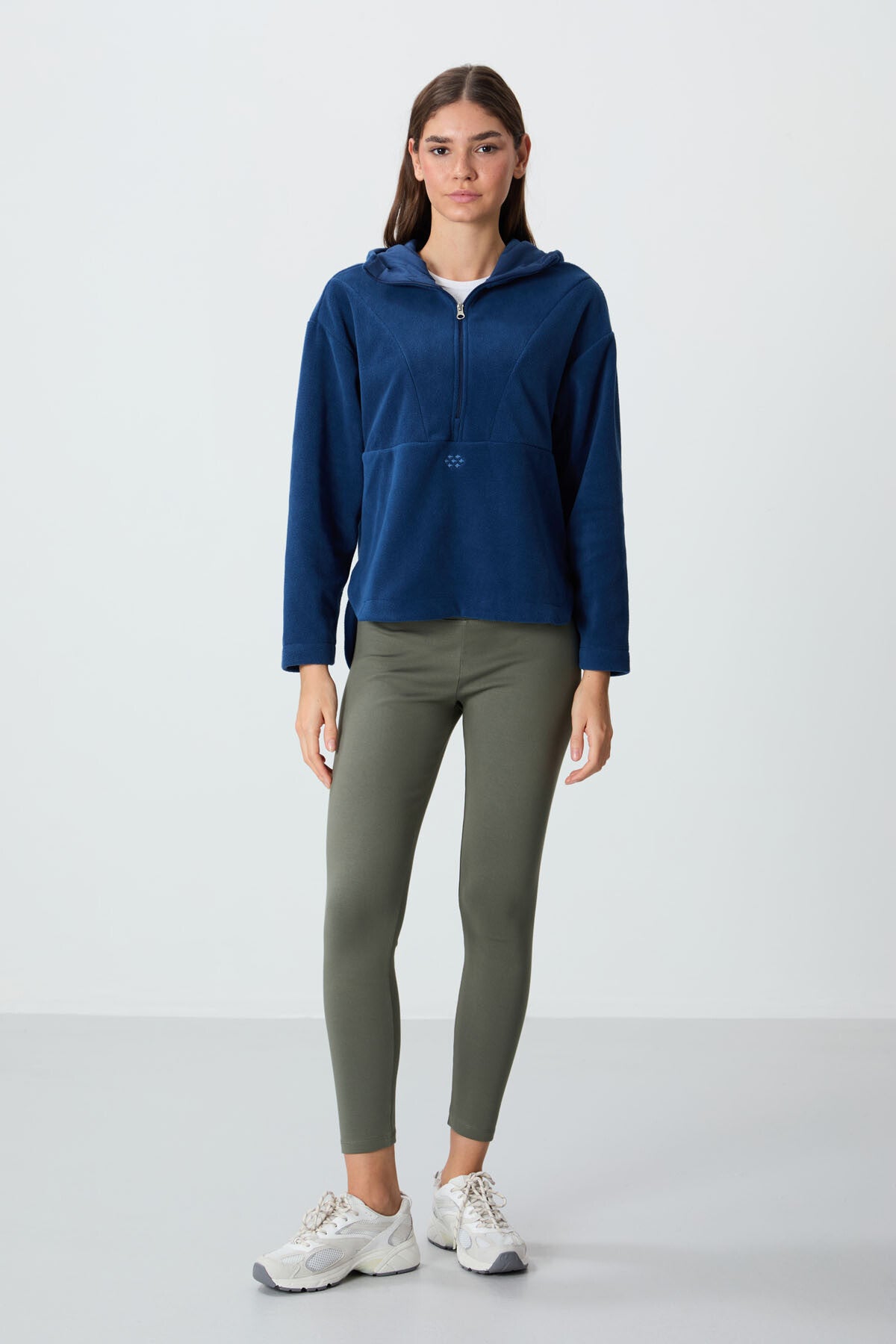 Parliament Thick Soft Textured Hooded Oversize Embroidered Fleece Women's Sweatshirt -97286