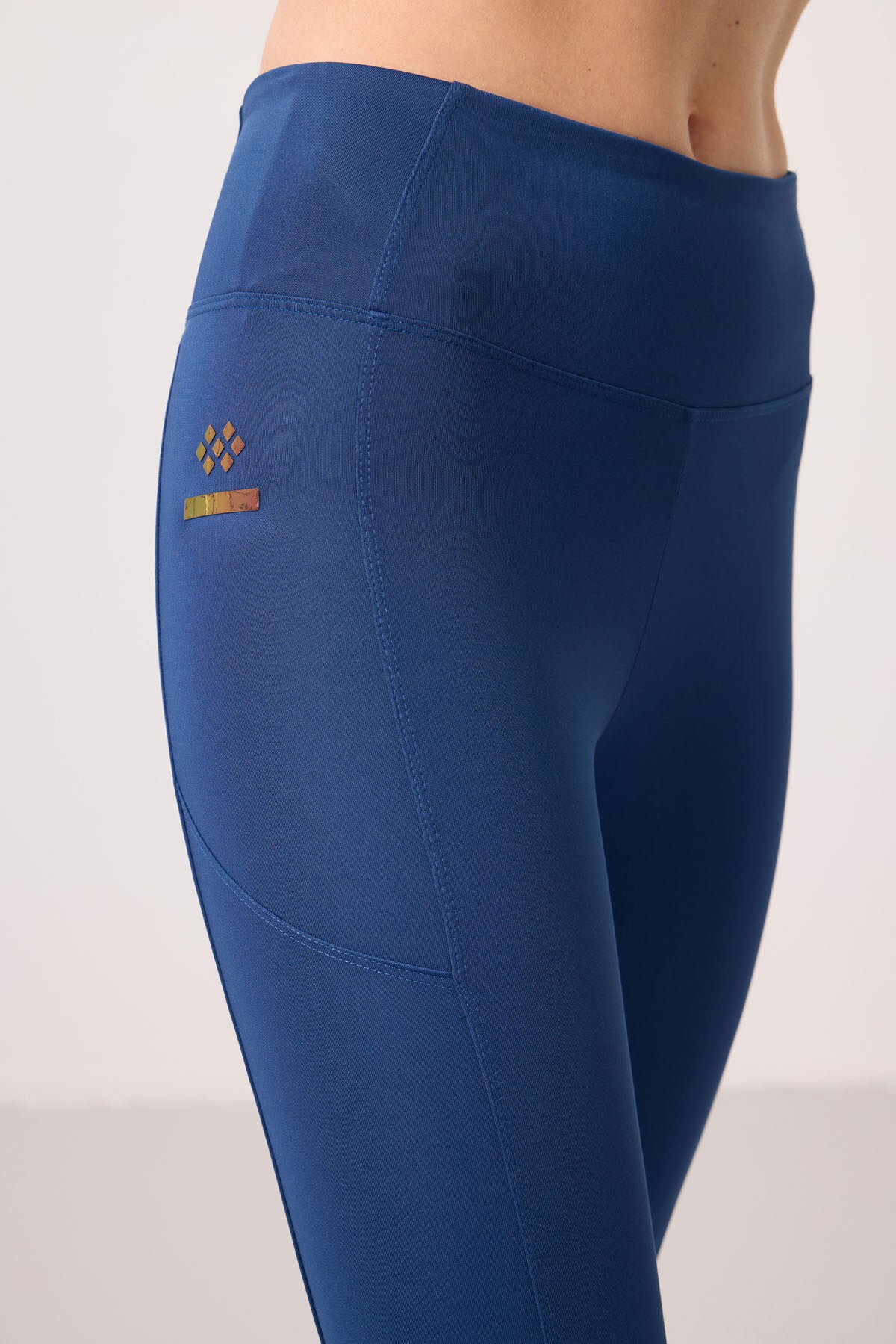 Parliament Polyester Stretch Standard Fit Performance Women's Tights - 94667