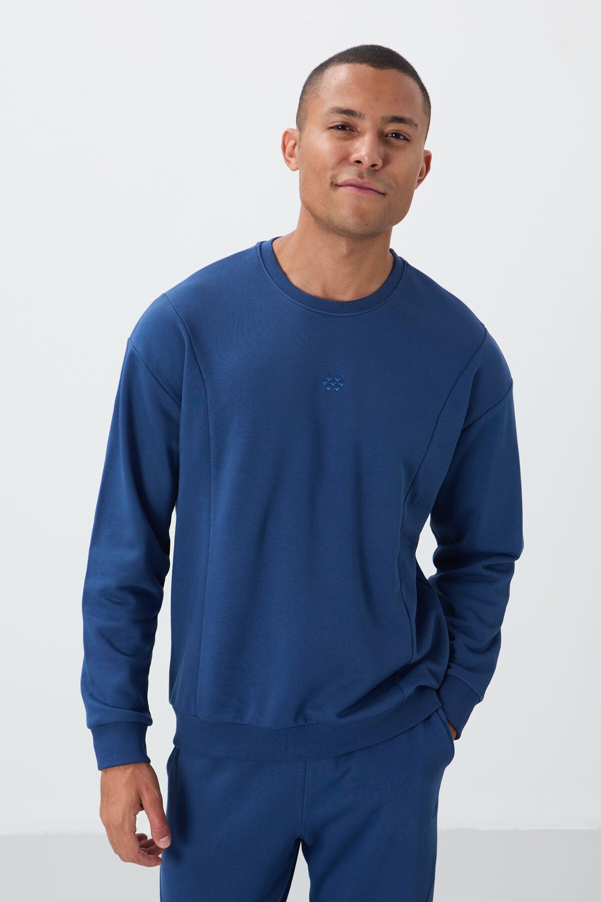 Parliament Compact Cotton Thick Smooth Textured O Collar Comfort Fit Men's Tracksuit Set -85263