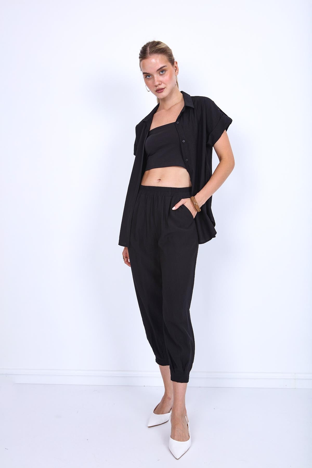 CROP TROUSERS