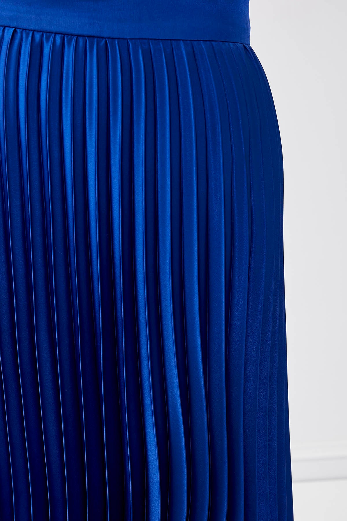 MIDI HEIGHT SATEN SKIRT