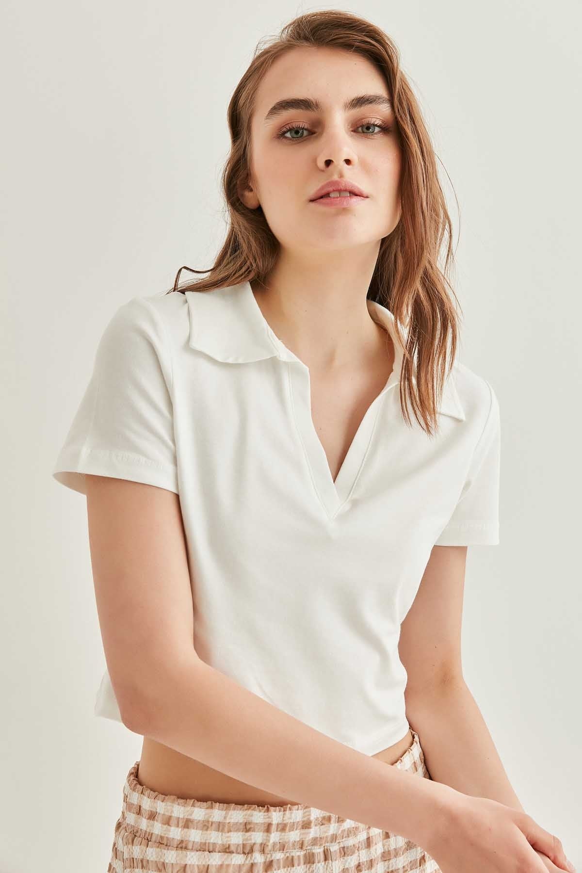POLO COLLAR COTTON CROP T-SHIRT