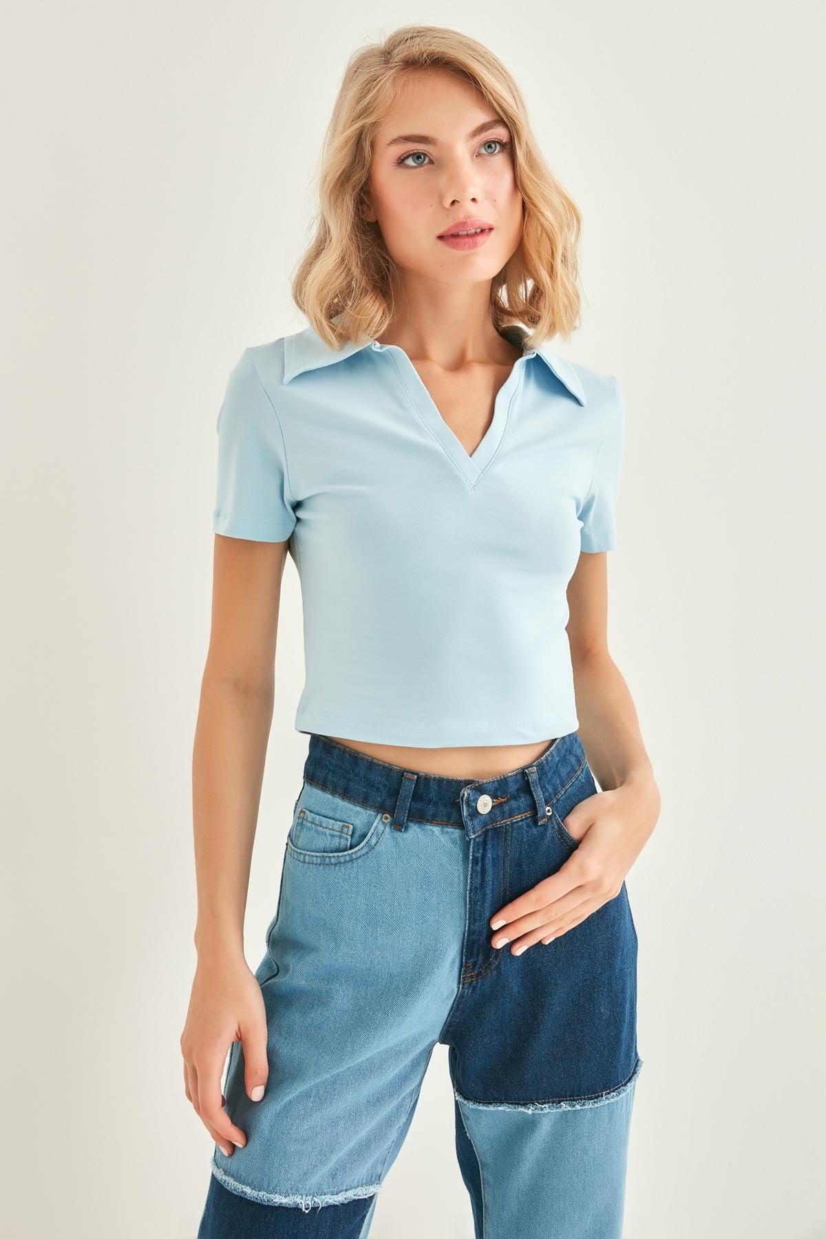 POLO COLLAR COTTON CROP T-SHIRT