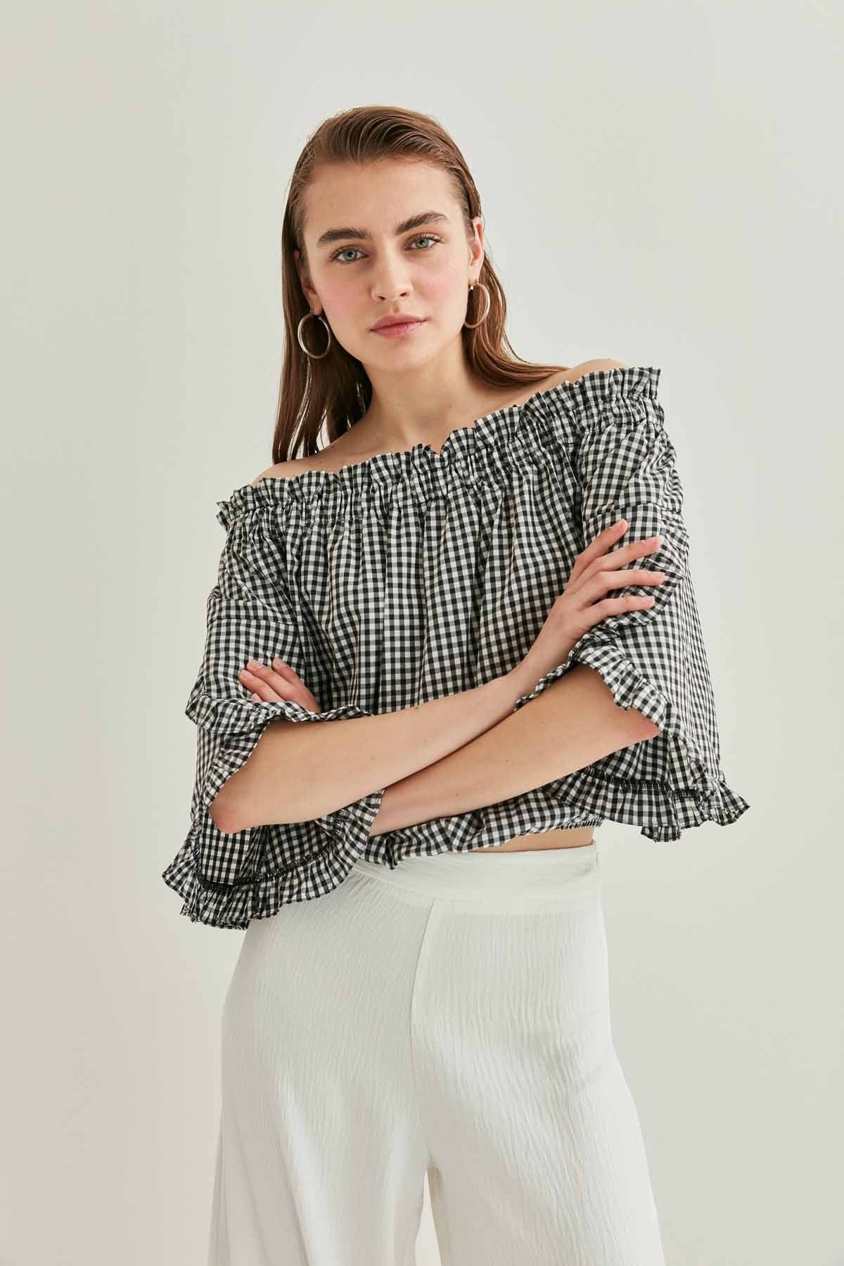 CHECKERED CARMEN COLLAR MINI BLOUSE