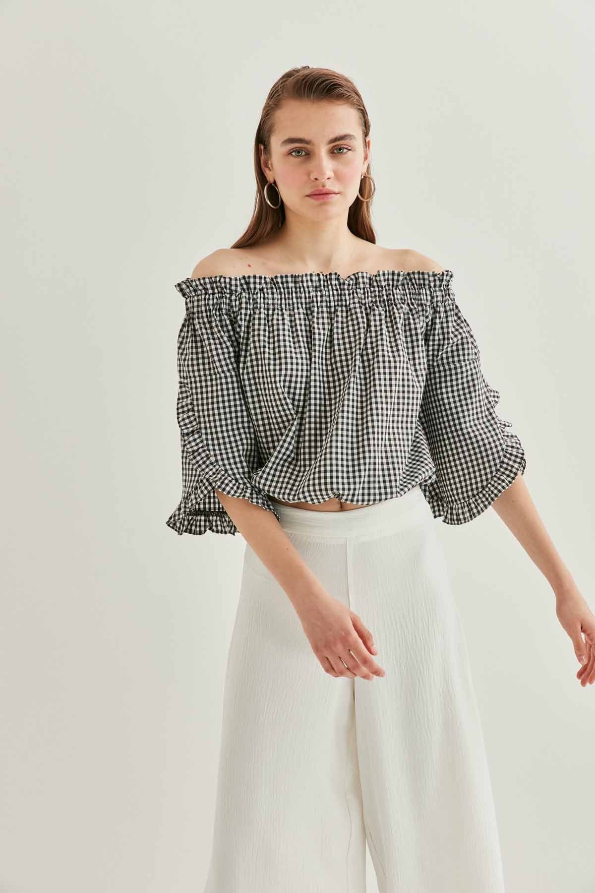 CHECKERED CARMEN COLLAR MINI BLOUSE