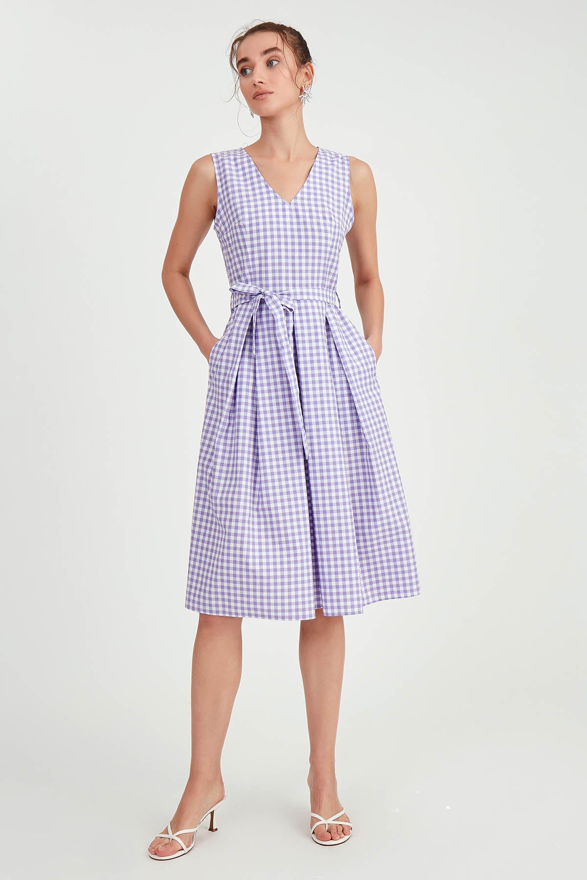 CHECKERED PATTERN BELT DRESS
