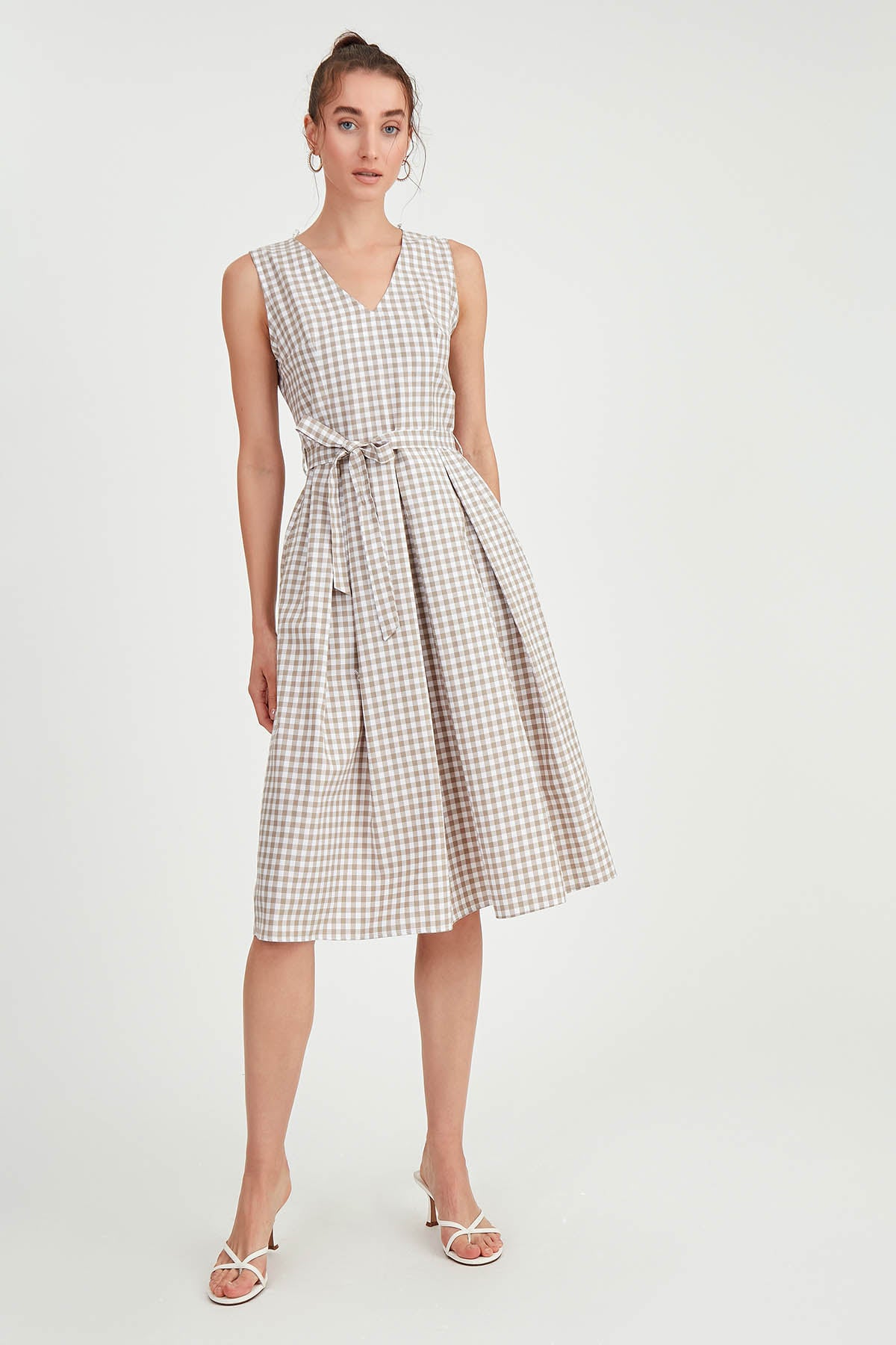 CHECKERED PATTERN BELT DRESS