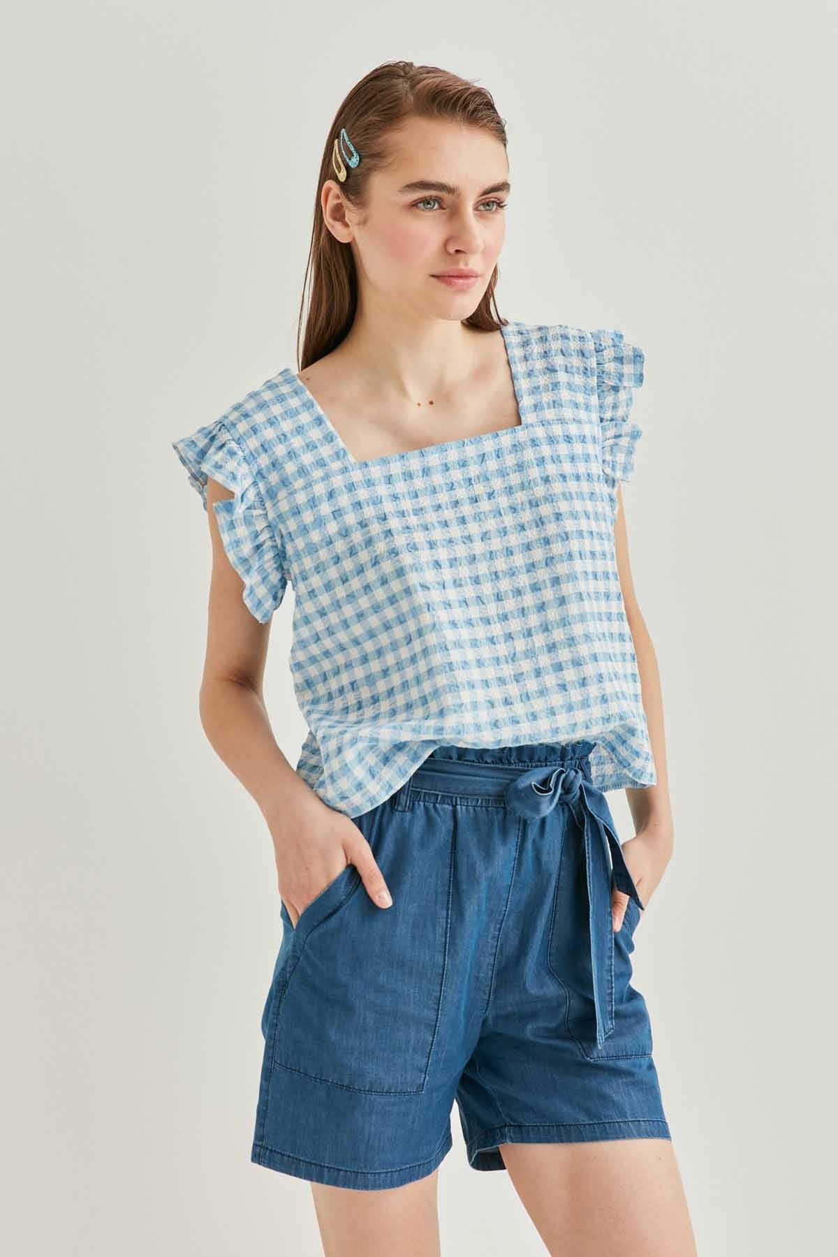 CHECKERED SQUARE COLLAR CROP BLOUSE