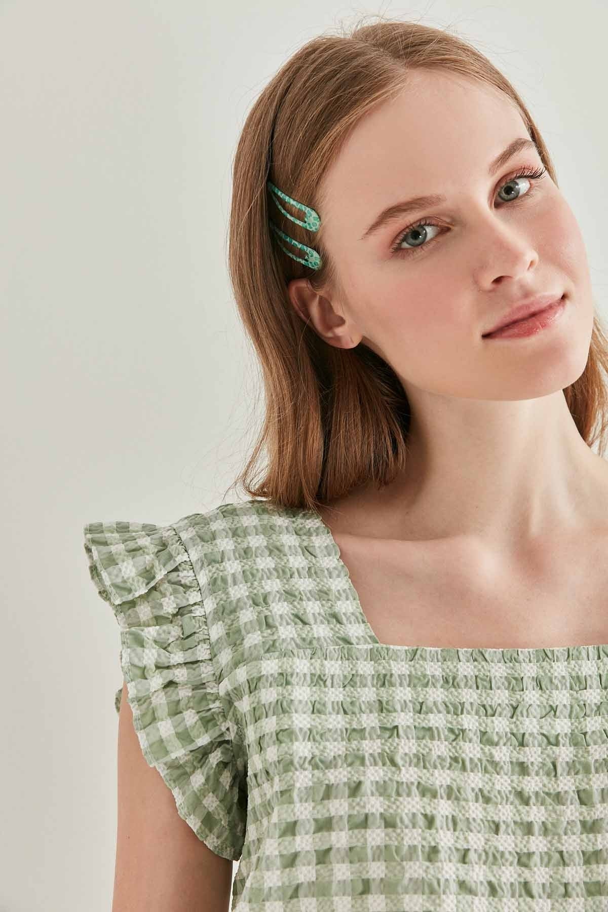 CHECKERED SQUARE COLLAR CROP BLOUSE