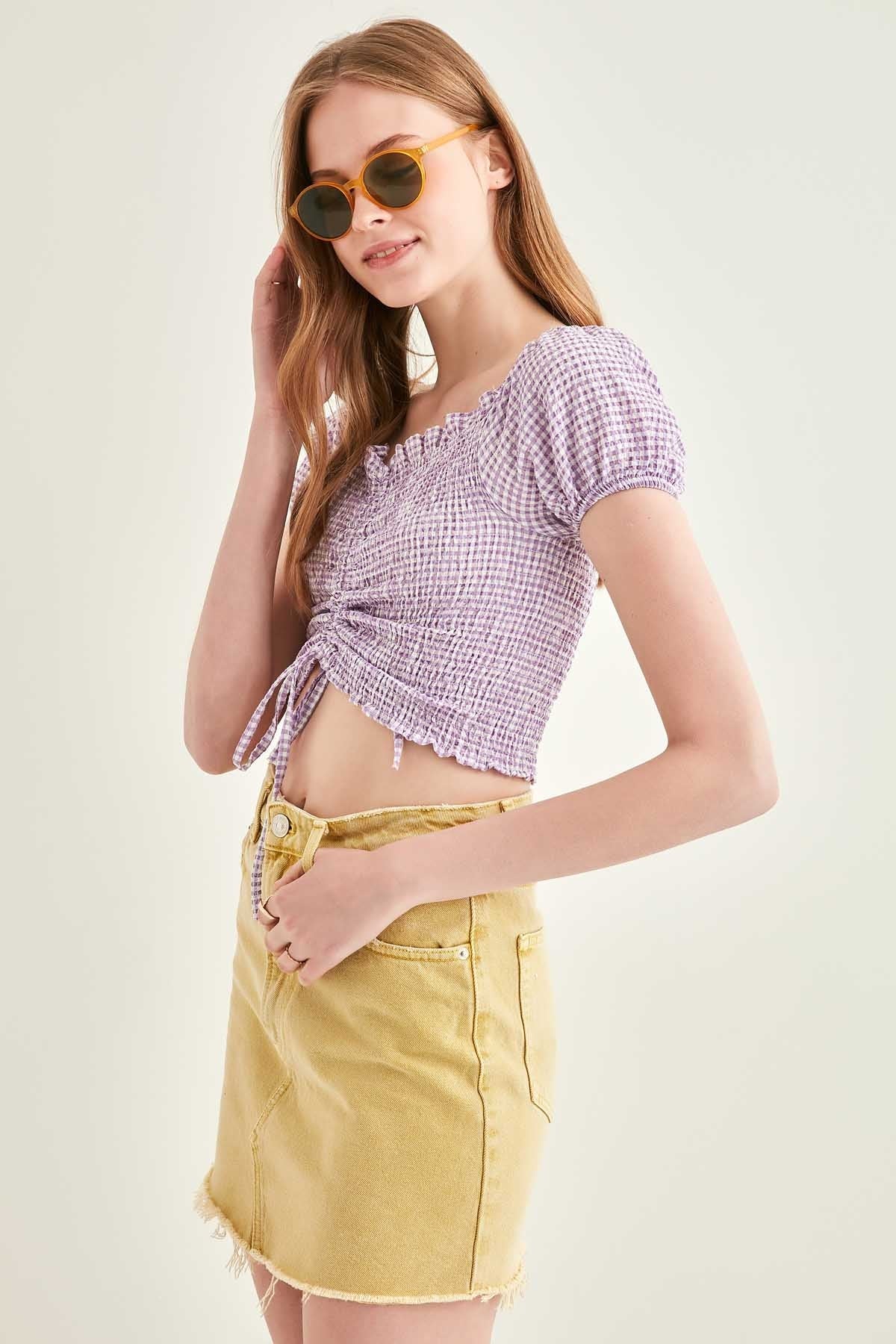 CHECKERED FRONT DRAWSTRING MINI BLOUSE