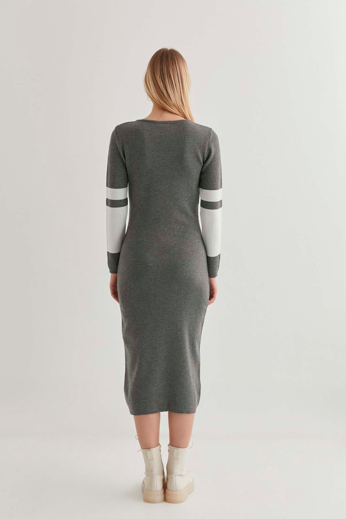COLOR LONG KNITTED DRESS