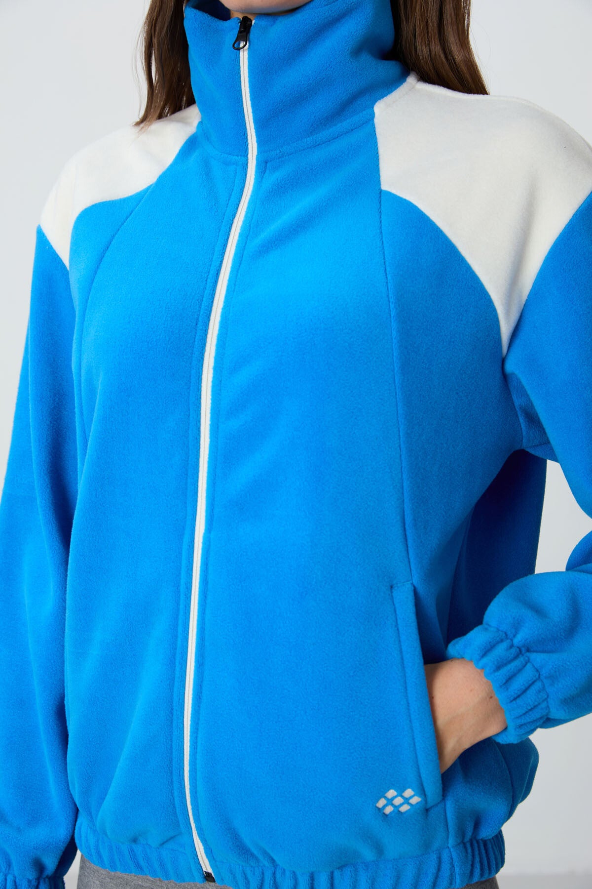 Thick Soft Textured High Collar Oversize Embroidered Fleece Women's Sweatshirt - 97293