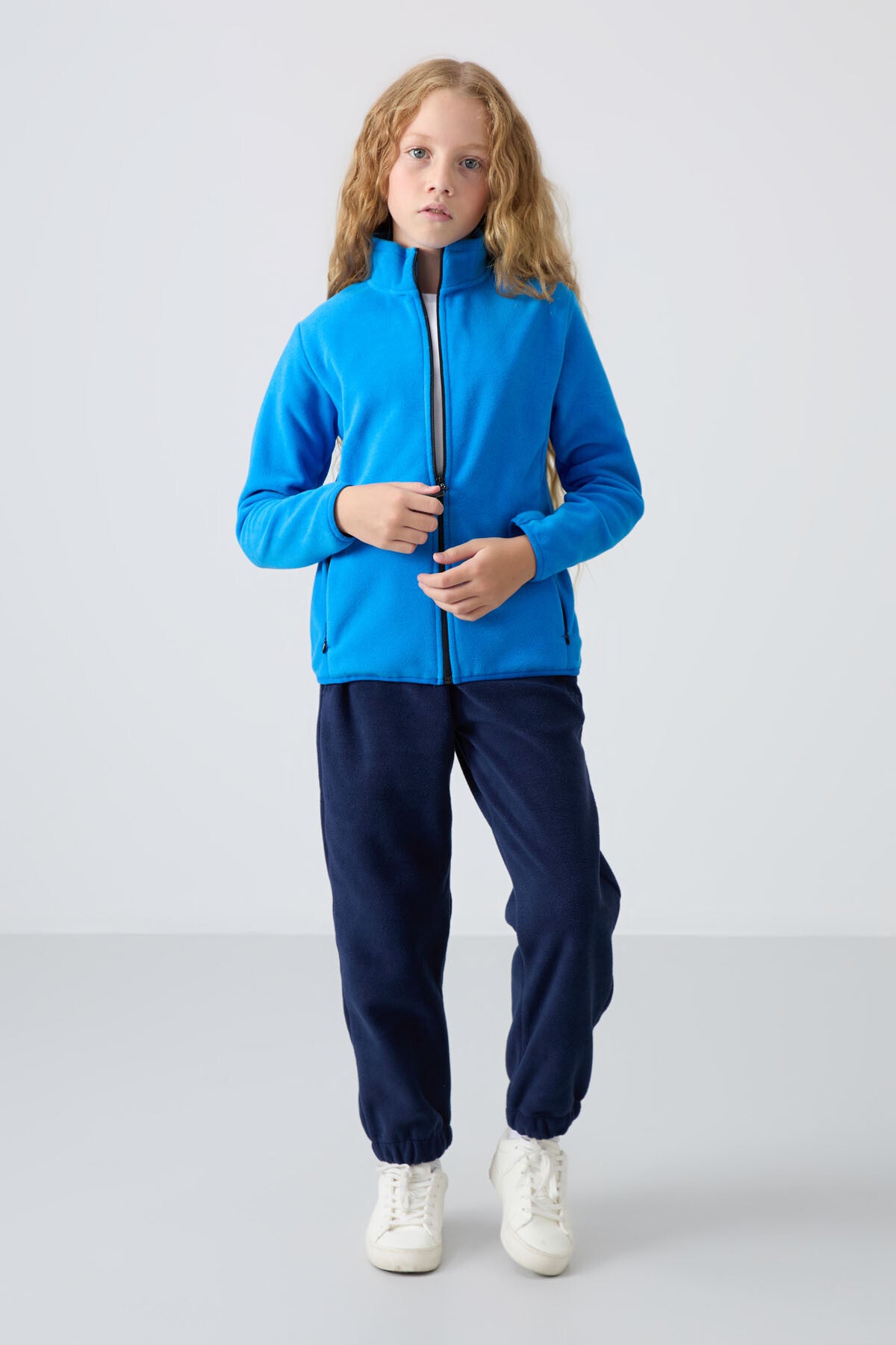 Thick Soft Textured Standard Fit Embroidered Fleece Girls' Sweatshirt - 75154