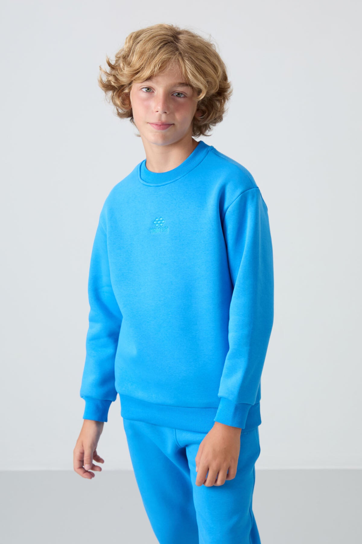 Cotton Thick Inner Fleece Soft Textured Standard Fit Embroidered Boys' Tracksuit Set - 11249