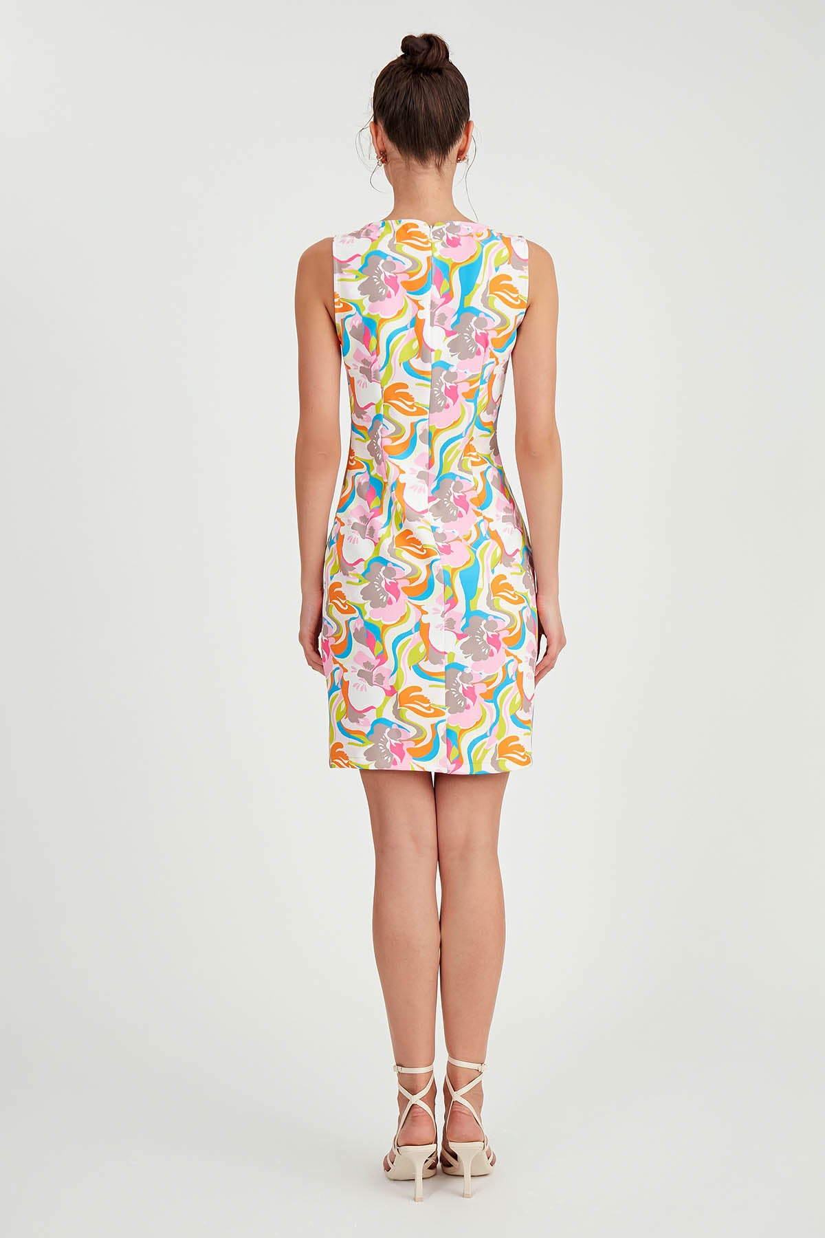 SLEEVELESS FLOWER PATTERN DRESS