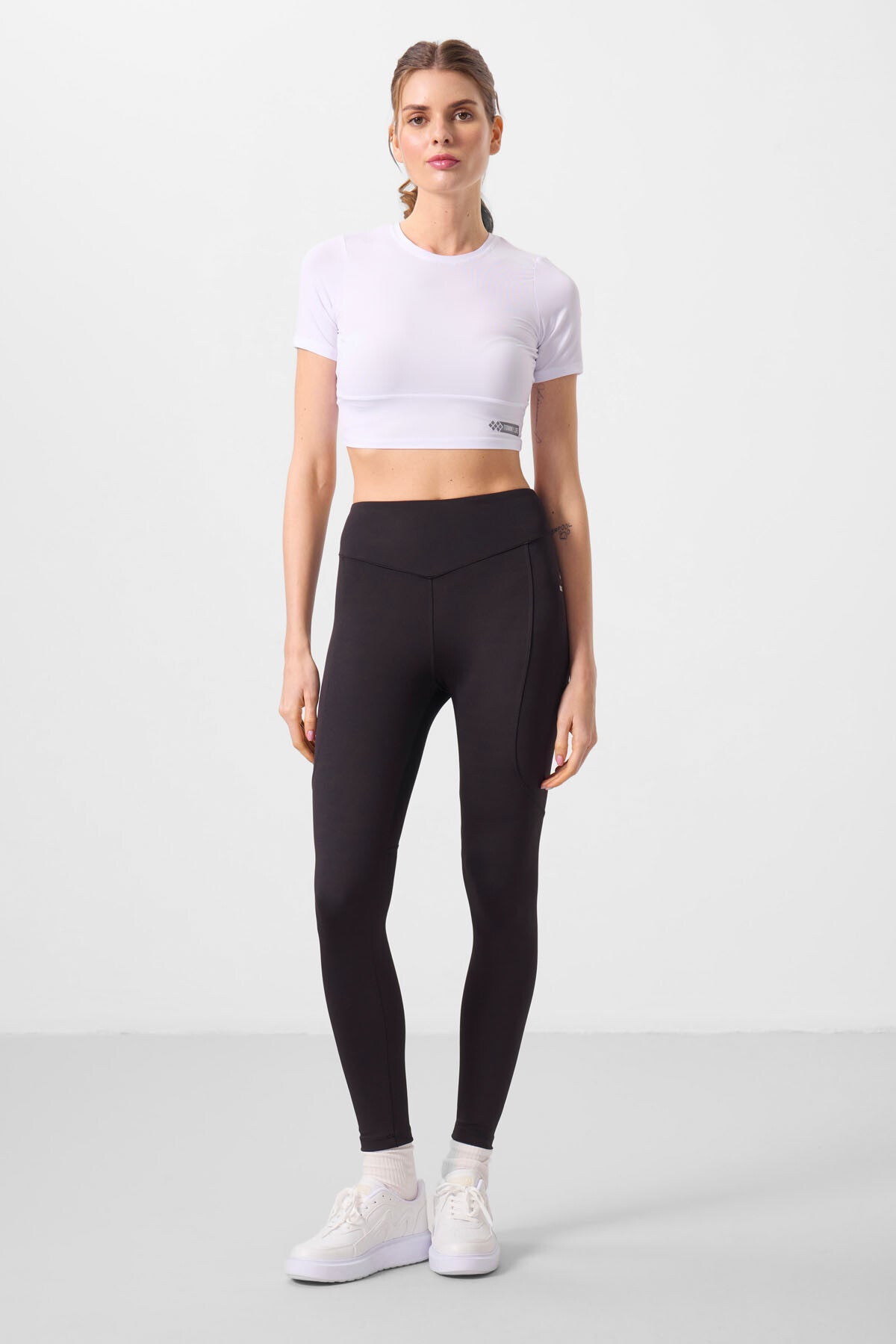 Black Polyester Standard Fit Stretch Performance Women's Tights - 94666