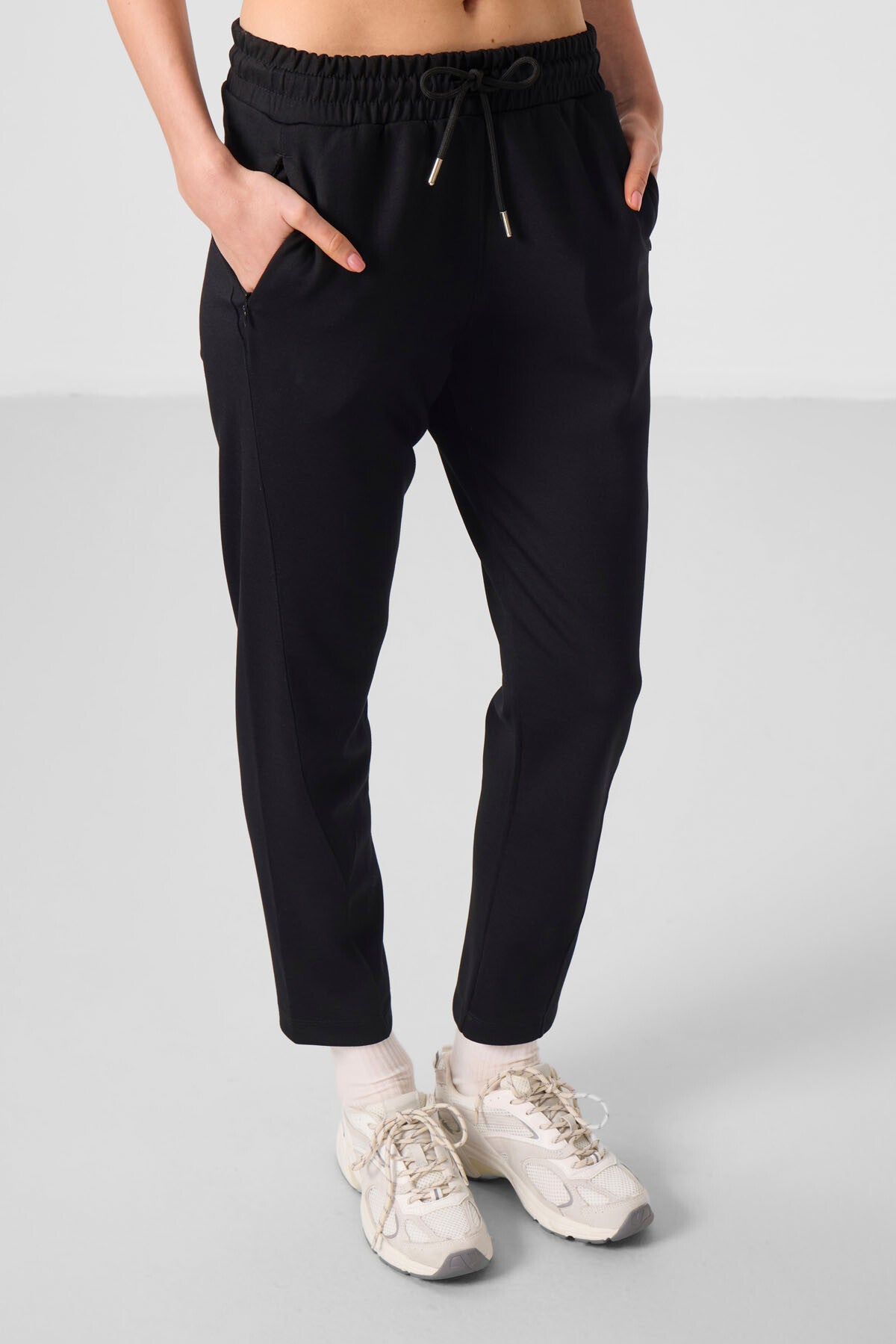 Black Soft Textured Hidden Zipper Slim Leg Women's Trousers - 94668