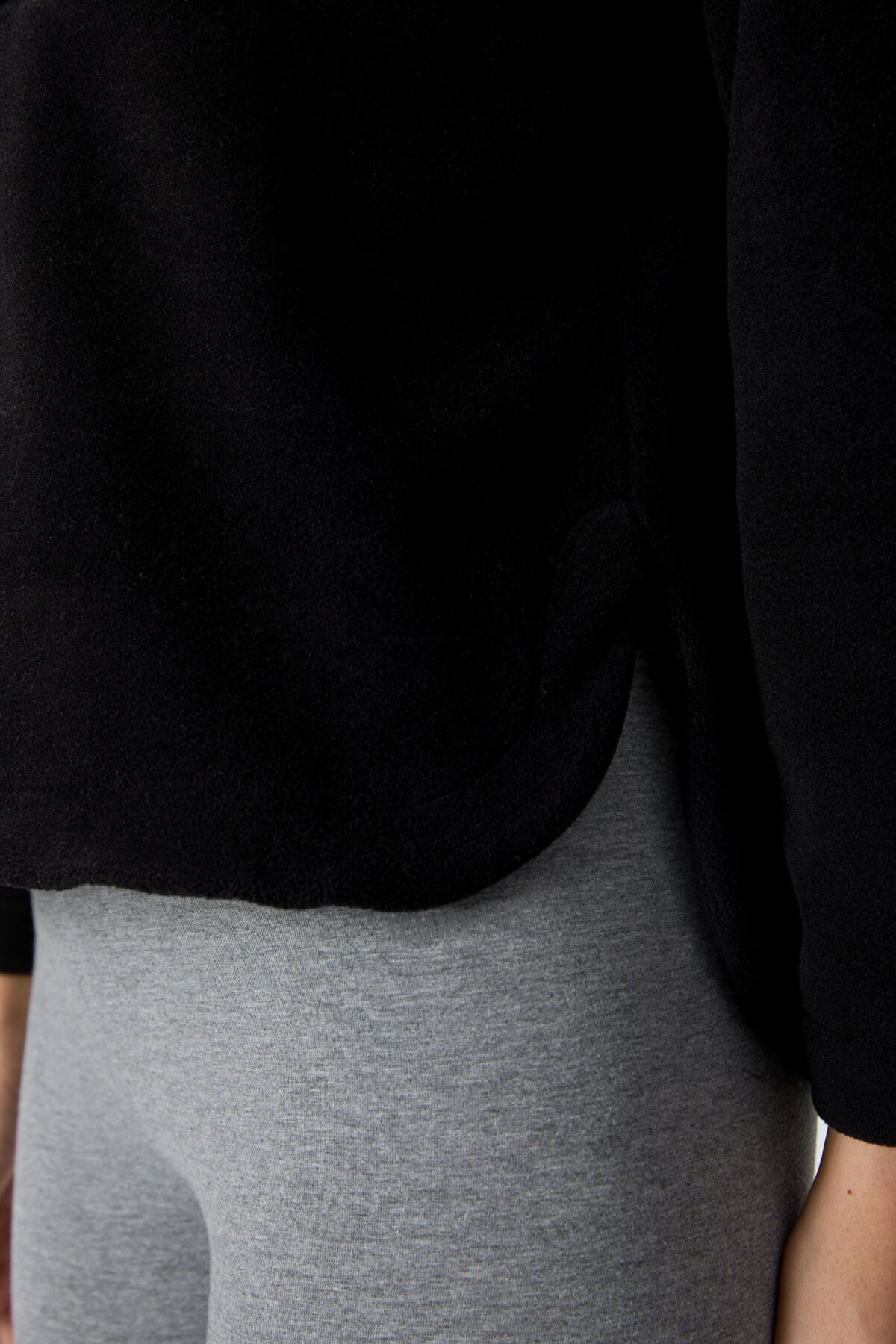 Black Thick Soft Textured Oversize Embroidered Hooded Fleece Women's Sweatshirt -97286