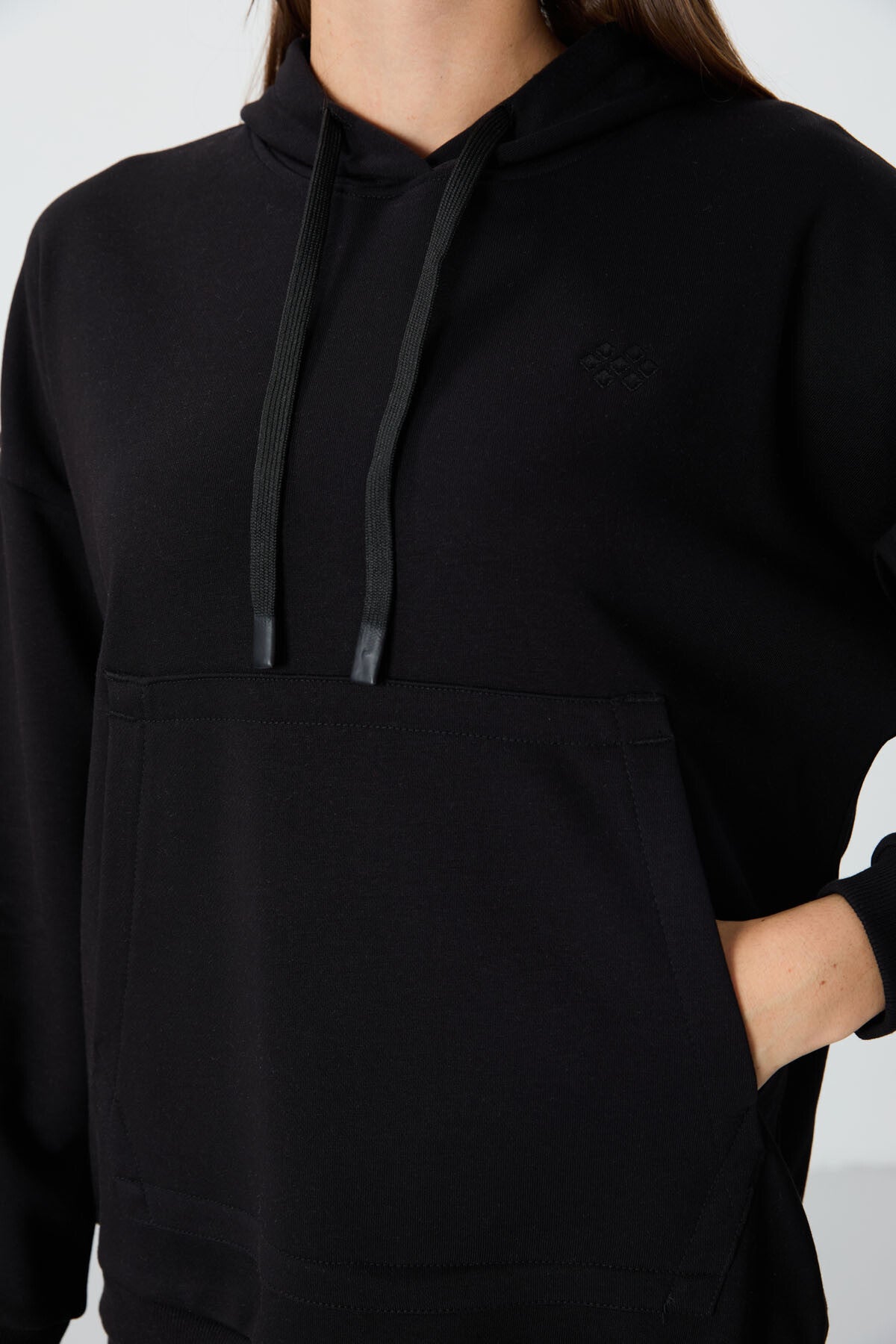 Black Compact Cotton Thick Smooth Textured Hooded Oversize Fit Women's Sweatshirt - 97291