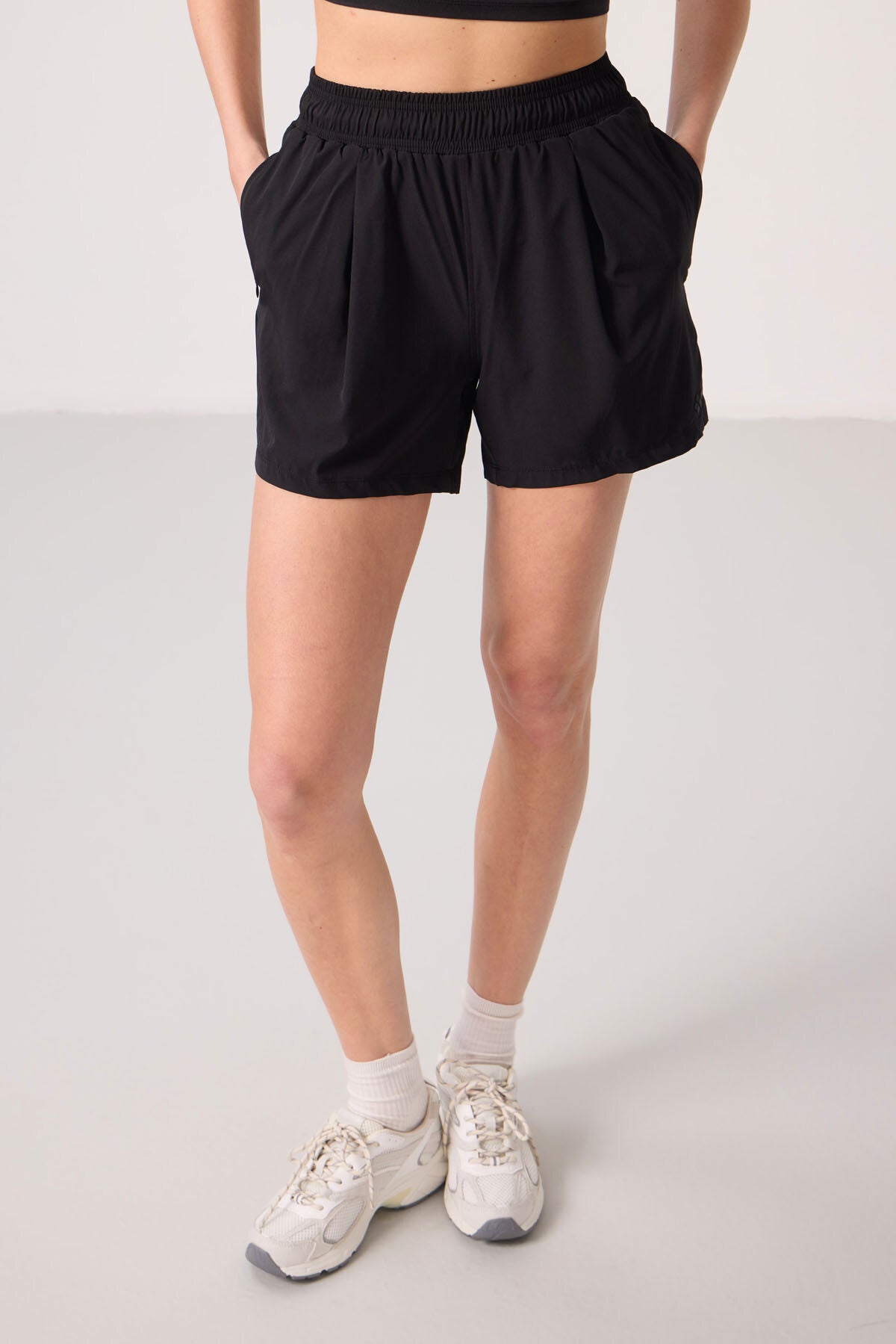 Black Polyester Hidden Pocket Zippered Comfort Fit Women's Shorts - 91014