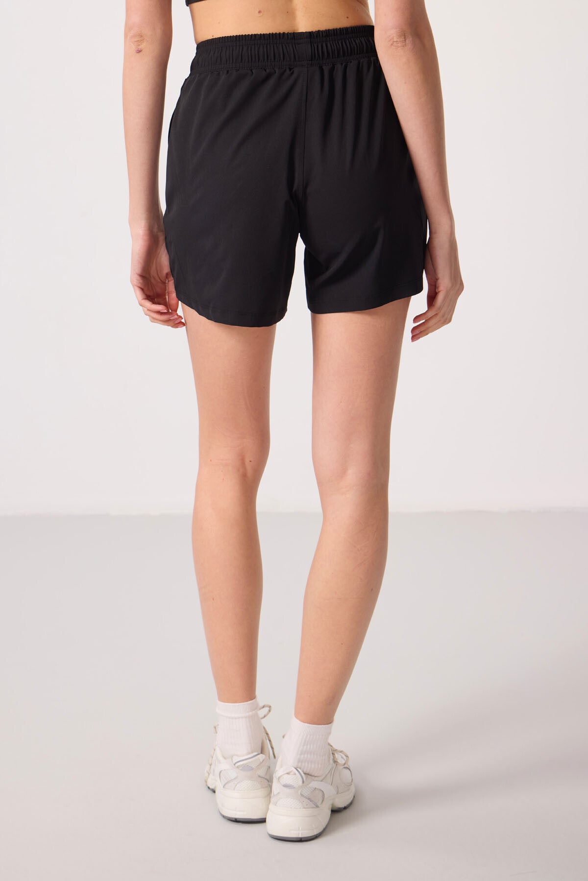 Black Polyester Hidden Pocket Zippered Comfort Fit Women's Shorts - 91014