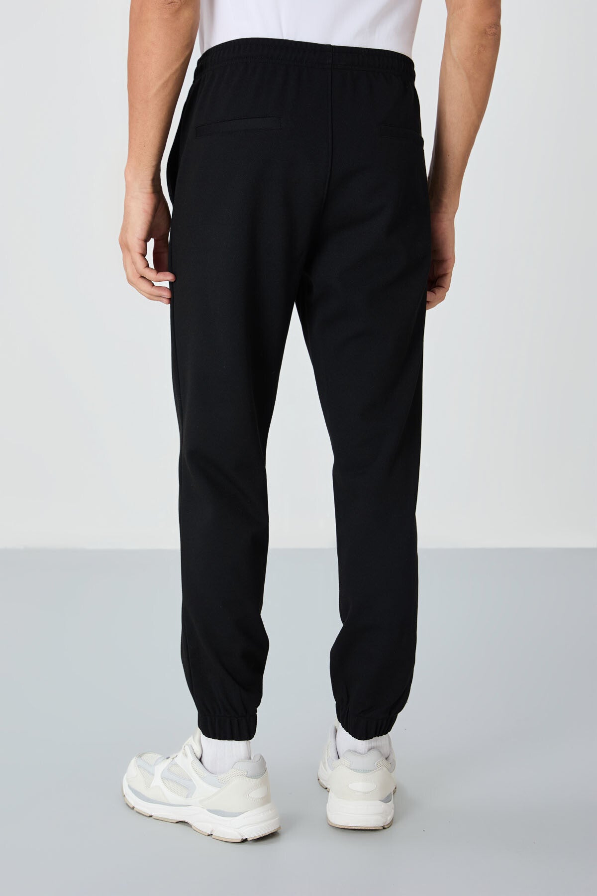 Black Textured Surface Standard Fit Men's Tracksuit Bottom - 82156