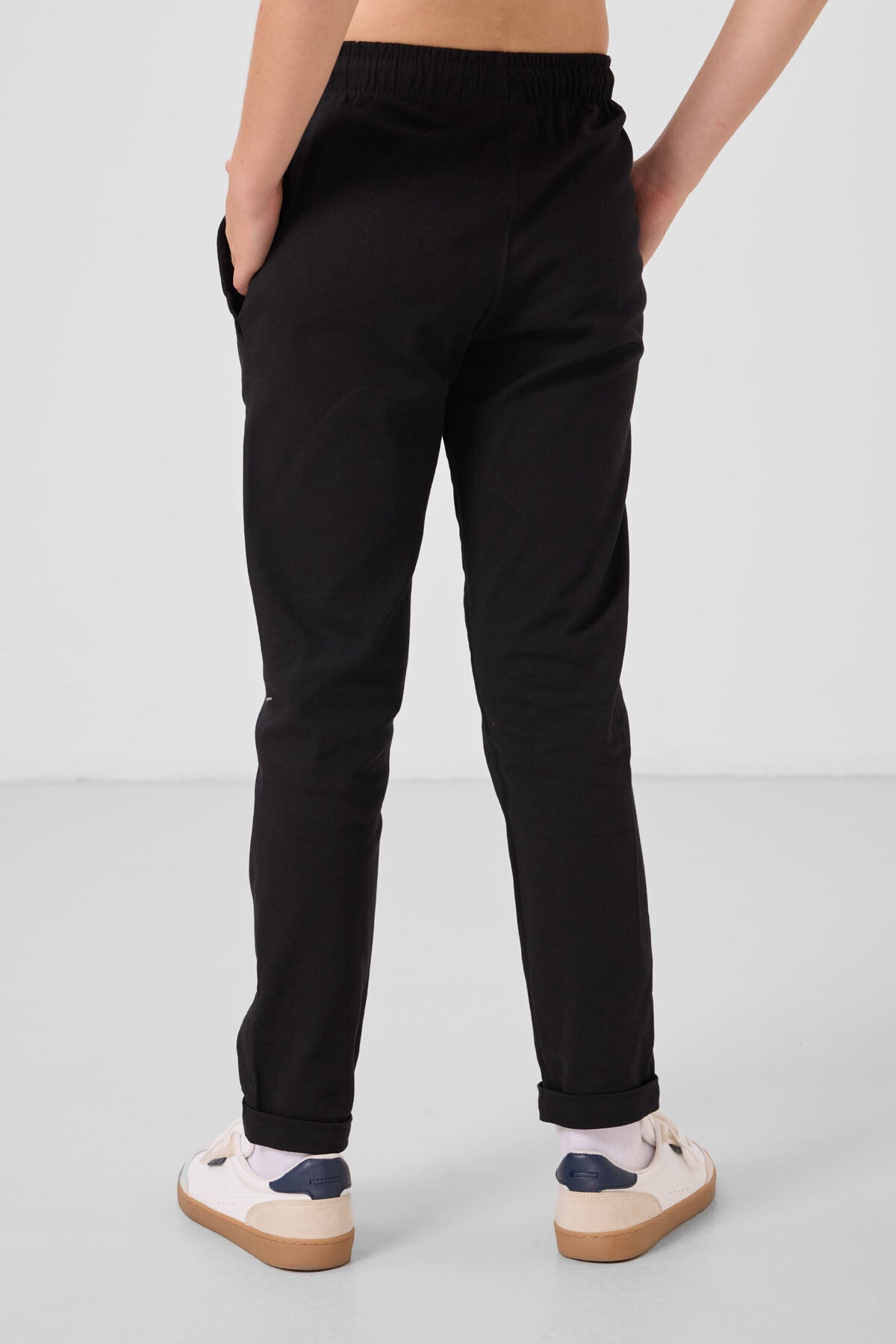 Black Standard Fit Weaving Lightweight Flexible Chino Trousers - 11272