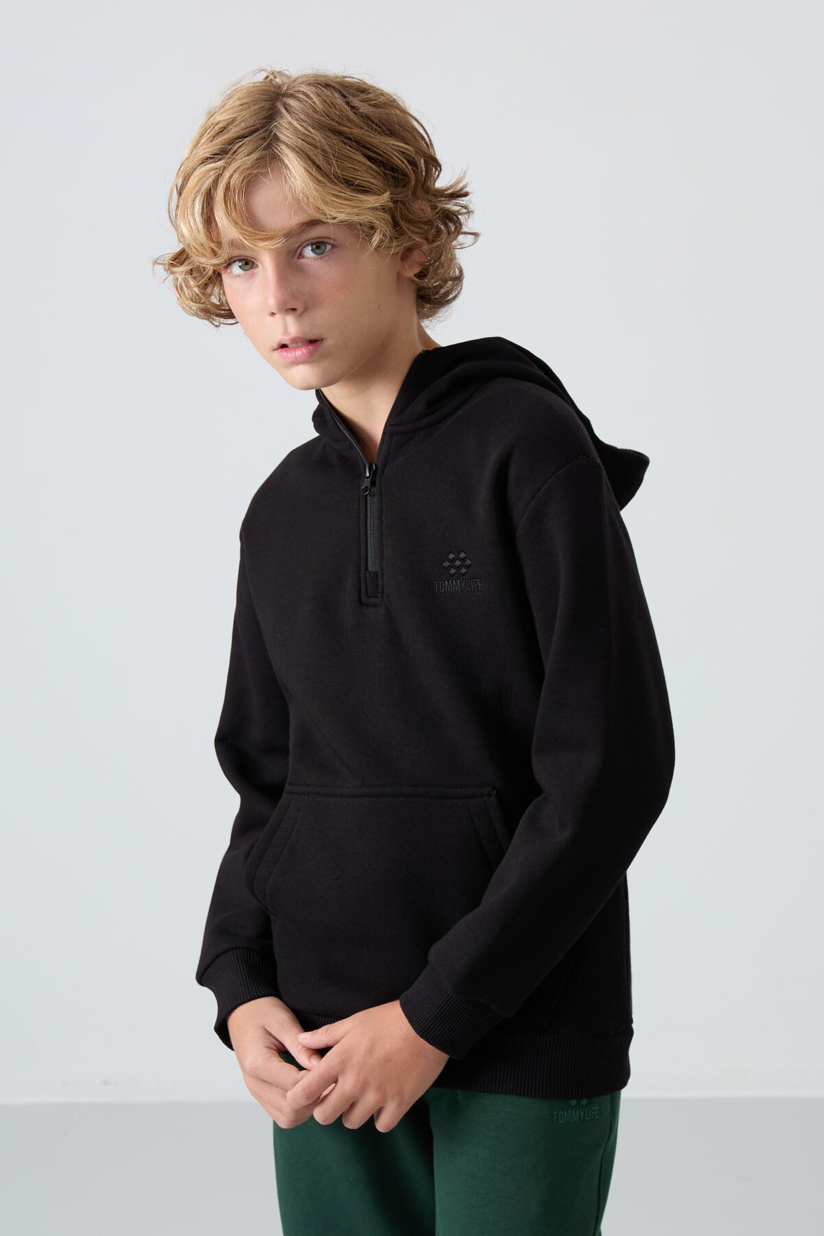 Black Cotton Thick Fleece-Lined Soft Textured Standard Fit Embroidered Boys' Sweatshirt - 11244
