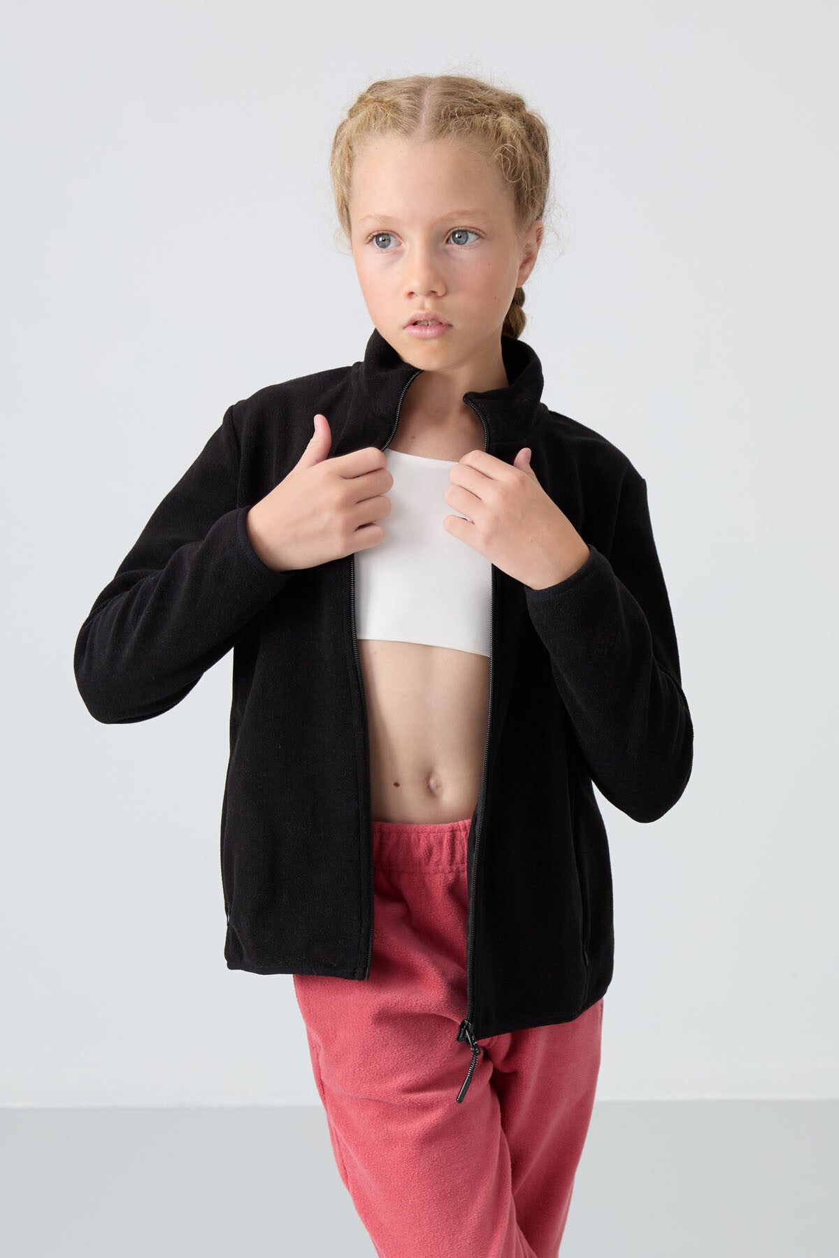 Black Thick Soft Textured Standard Fit Embroidered Fleece Girls' Sweatshirt - 75154