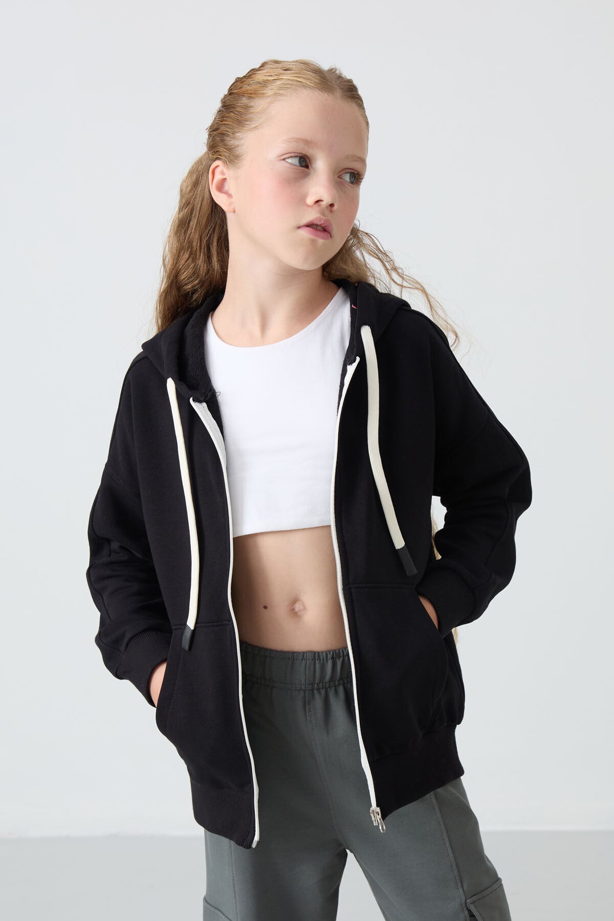 Black Cotton Fleece-Lined Soft Textured Standard Fit Embroidered Girls' Sweatshirt - 75149