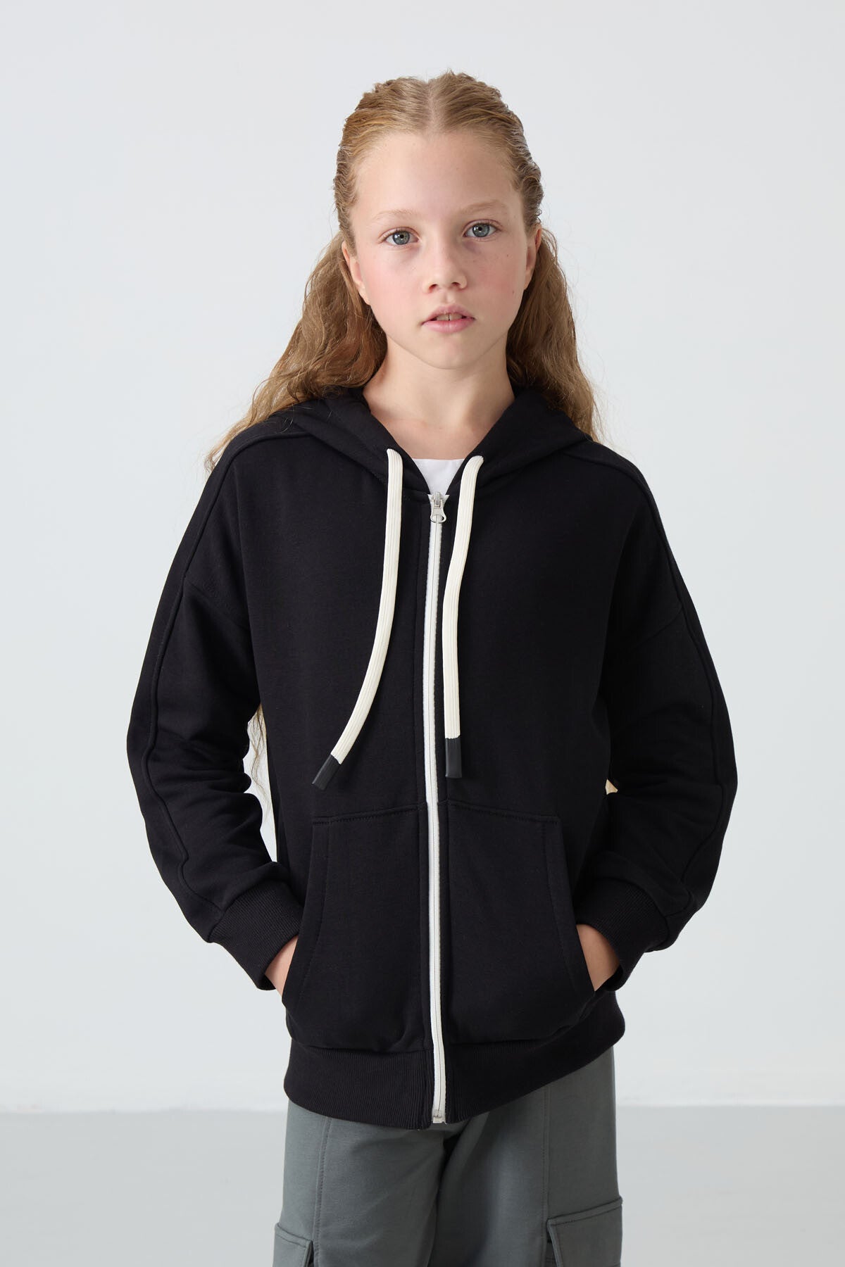 Black Cotton Fleece-Lined Soft Textured Standard Fit Embroidered Girls' Sweatshirt - 75149