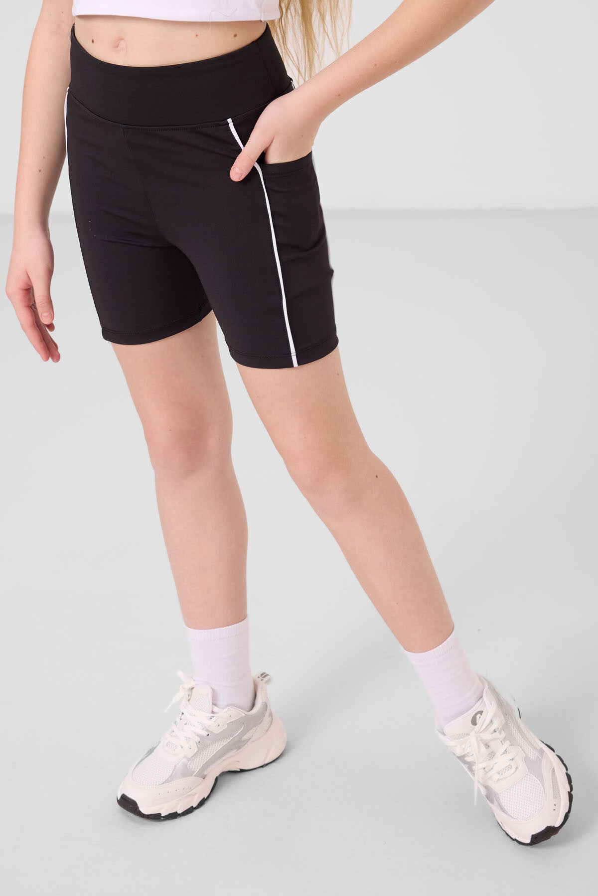 Black Flexible Standard Fit Basic Performance Tights- 75189