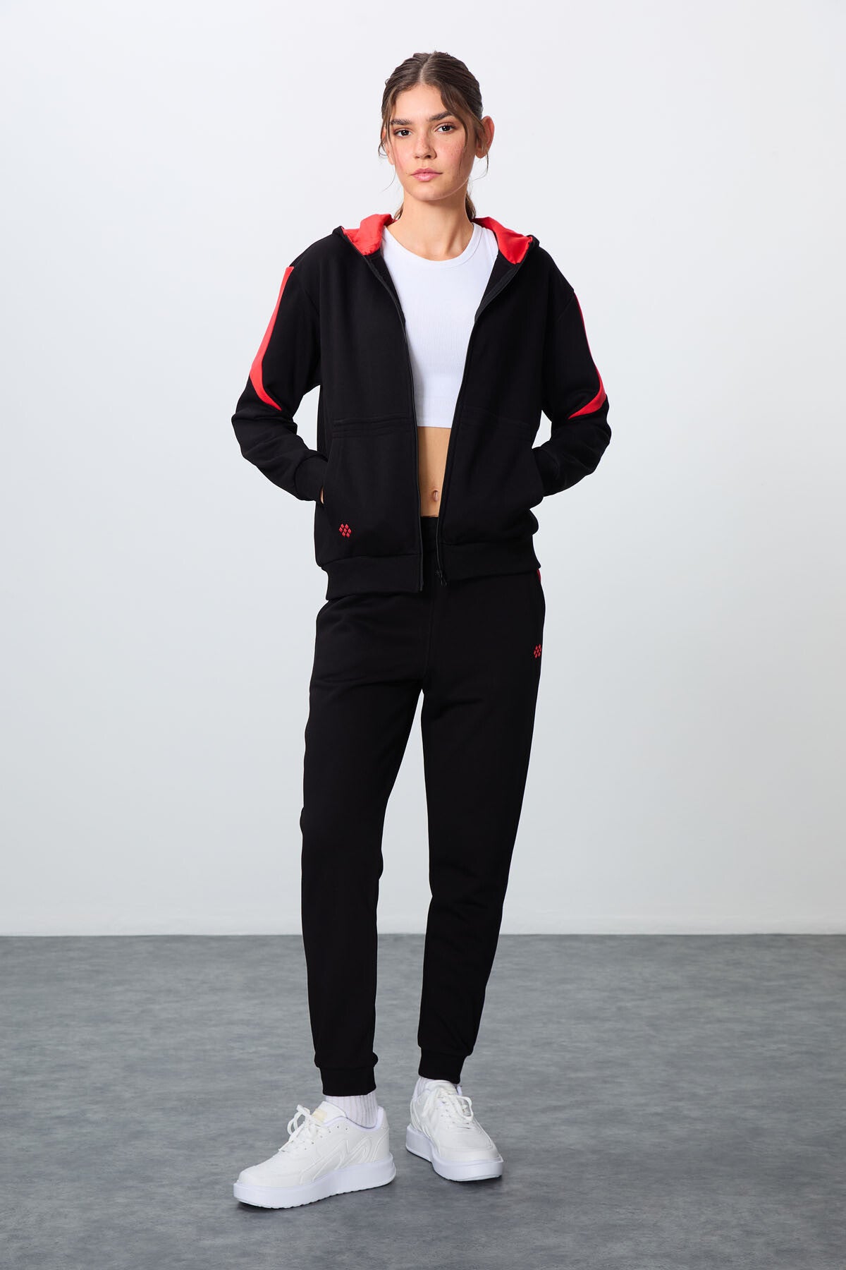 Black Compact Cotton Thick Smooth Textured Hooded Oversize Fit Women's Tracksuit Set - 95343