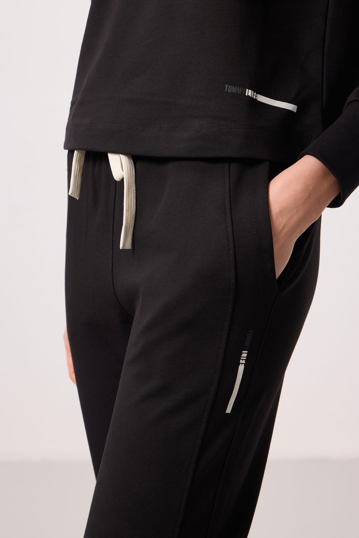Black Hooded Oversize Women's Tracksuit Set - 95336