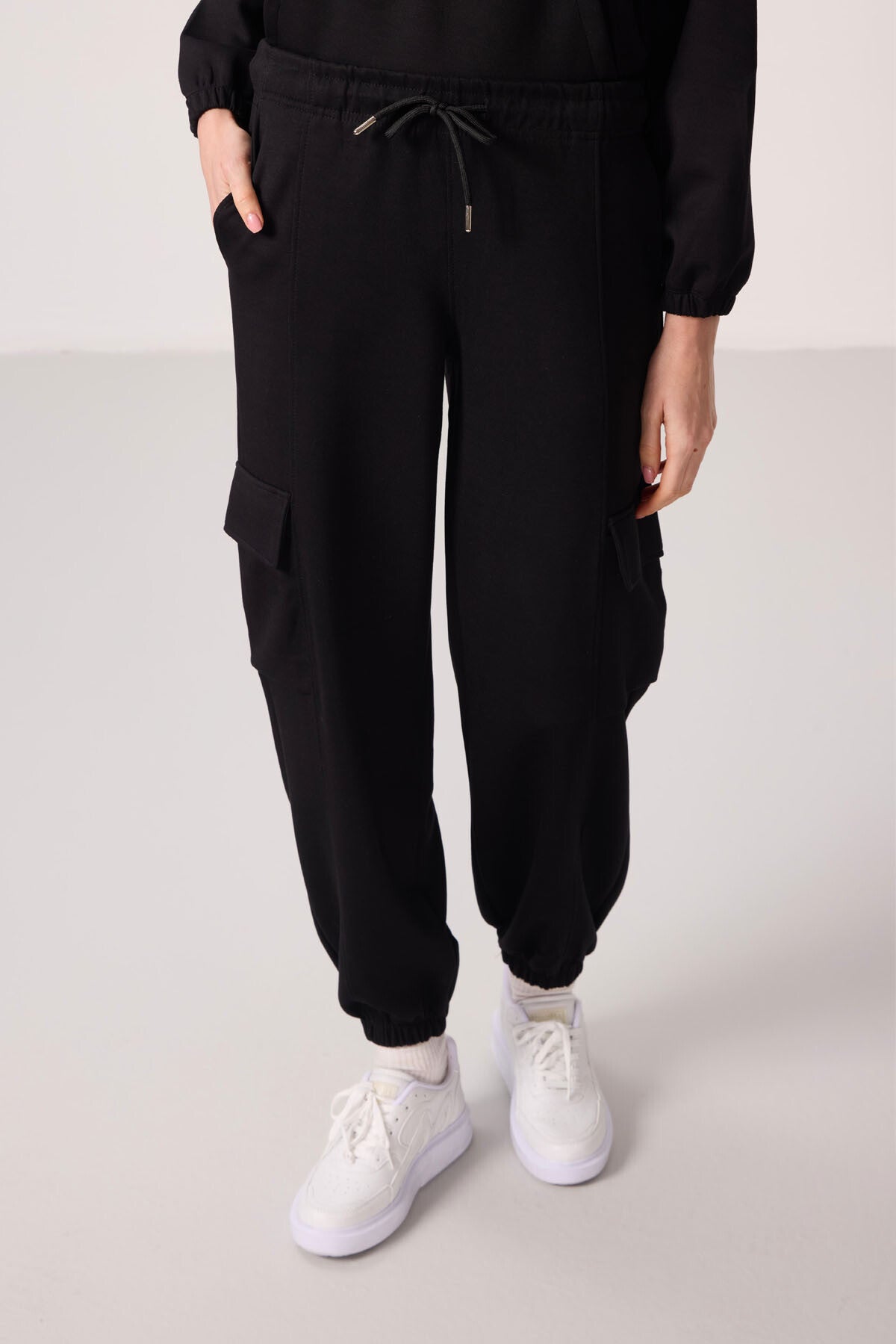 Black Soft Textured High Collar Hidden Zipper Oversize Women's Tracksuit Set - 95351