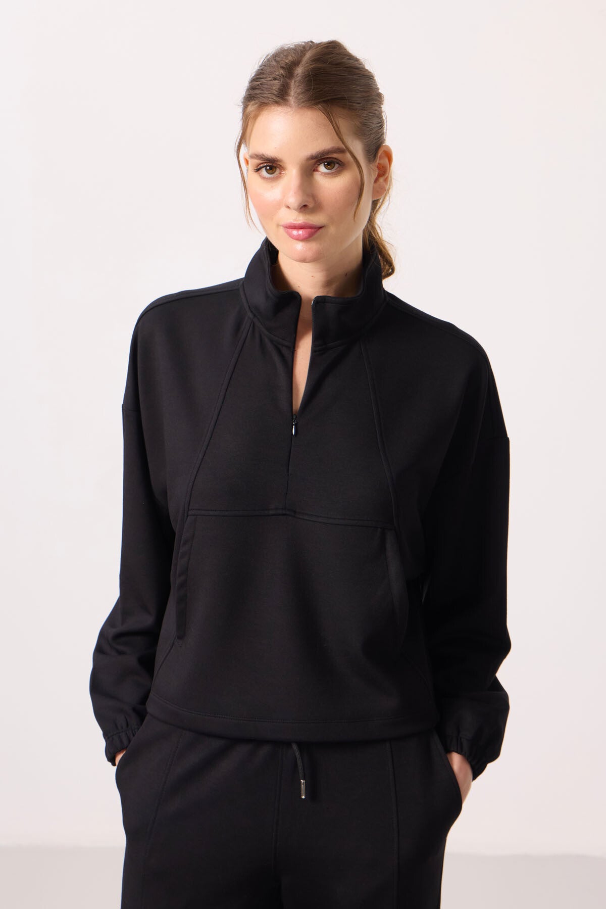 Black Soft Textured High Collar Hidden Zipper Oversize Women's Tracksuit Set - 95351