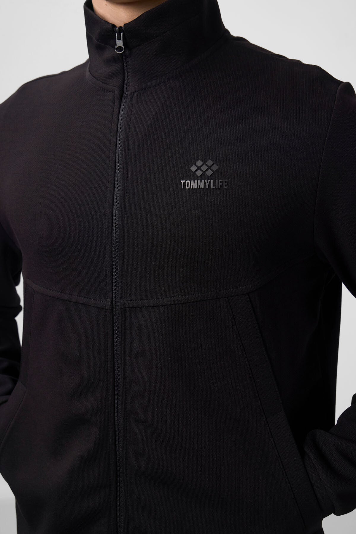 Black Textured Surface Comfortable Fit Men's Tracksuit Set - 85273