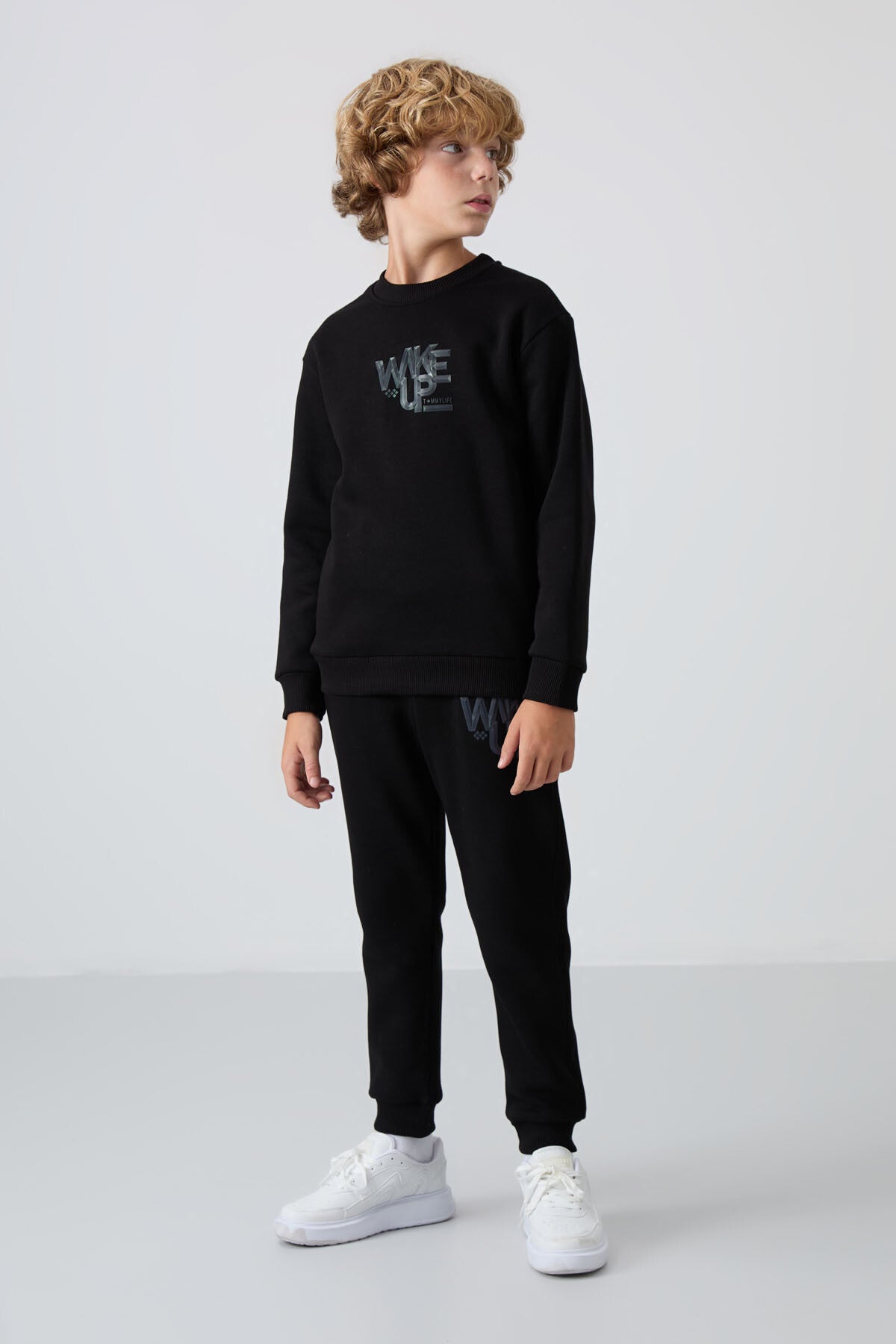 Black Cotton Thick Fleece-Lined Soft Textured Standard Fit Printed Boys' Tracksuit Set - 11253