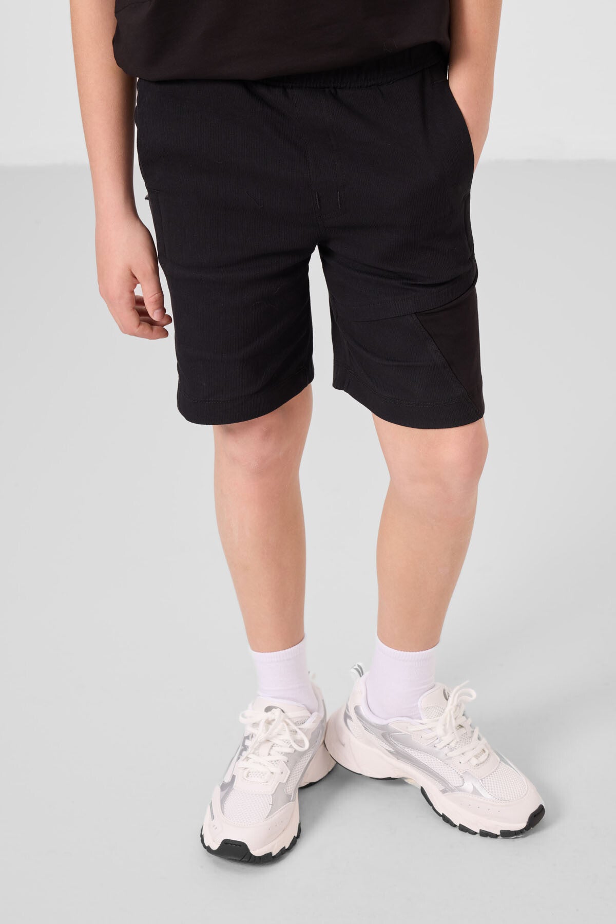 Black cotton oversized fit woven lightweight elastic Chino shorts set - 11275