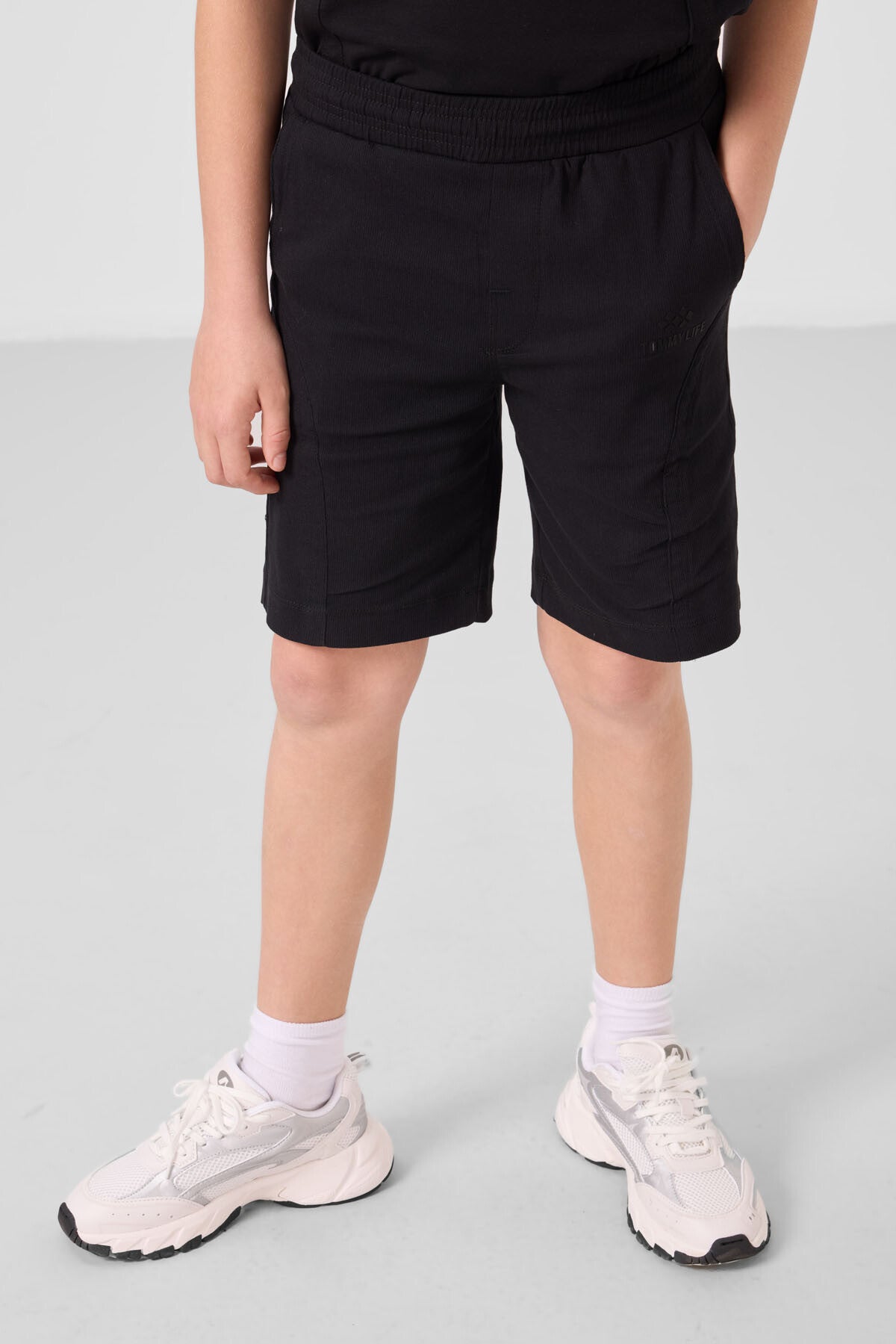 Black cotton oversized fit woven lightweight elastic Chino shorts set - 11276