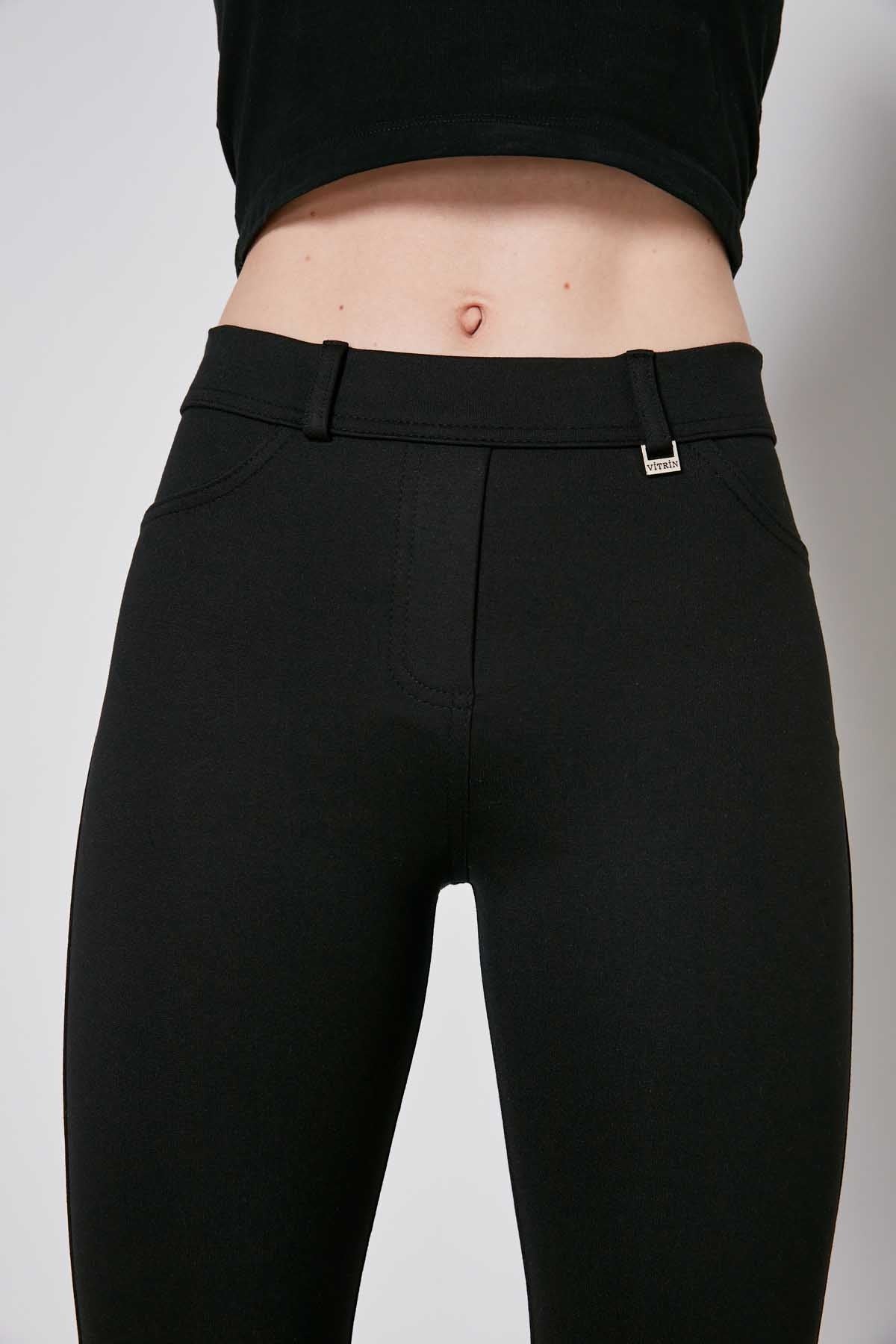 STRAIGHT FIT CROP TROUSERS